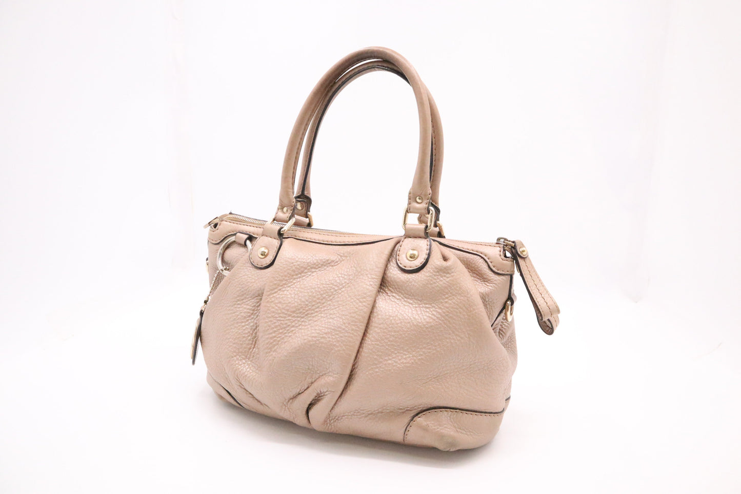 Gucci Sukey Shoulder Bag in Metallic Beige Leather