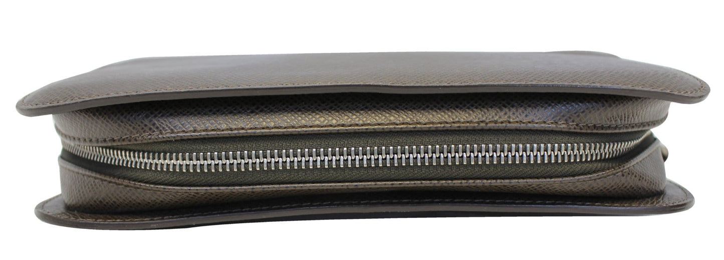 LOUIS VUITTON Taiga Leather Orsay Clutch Wallet Brown