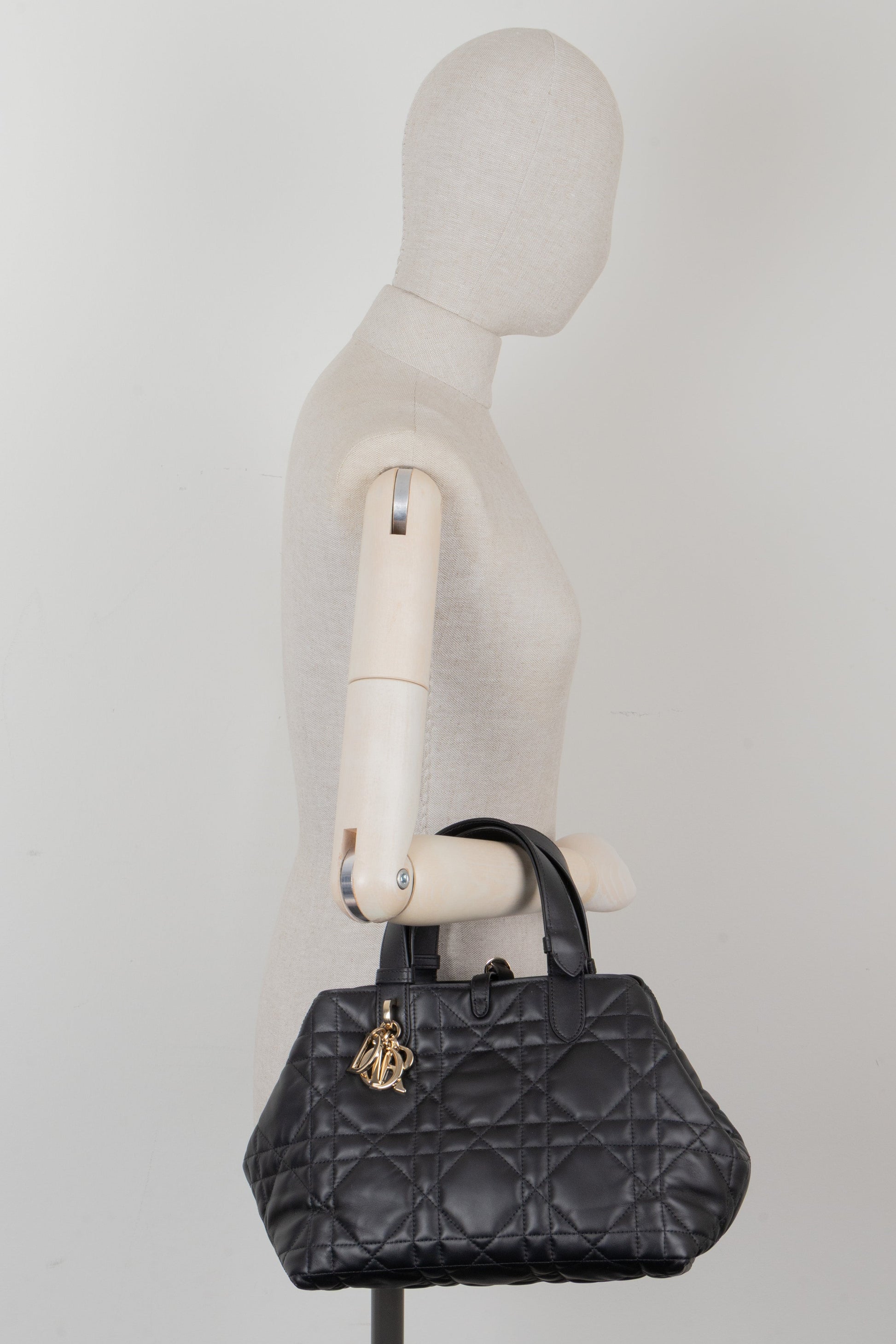 CHRISTIAN DIOR Medium Toujours Bag Black