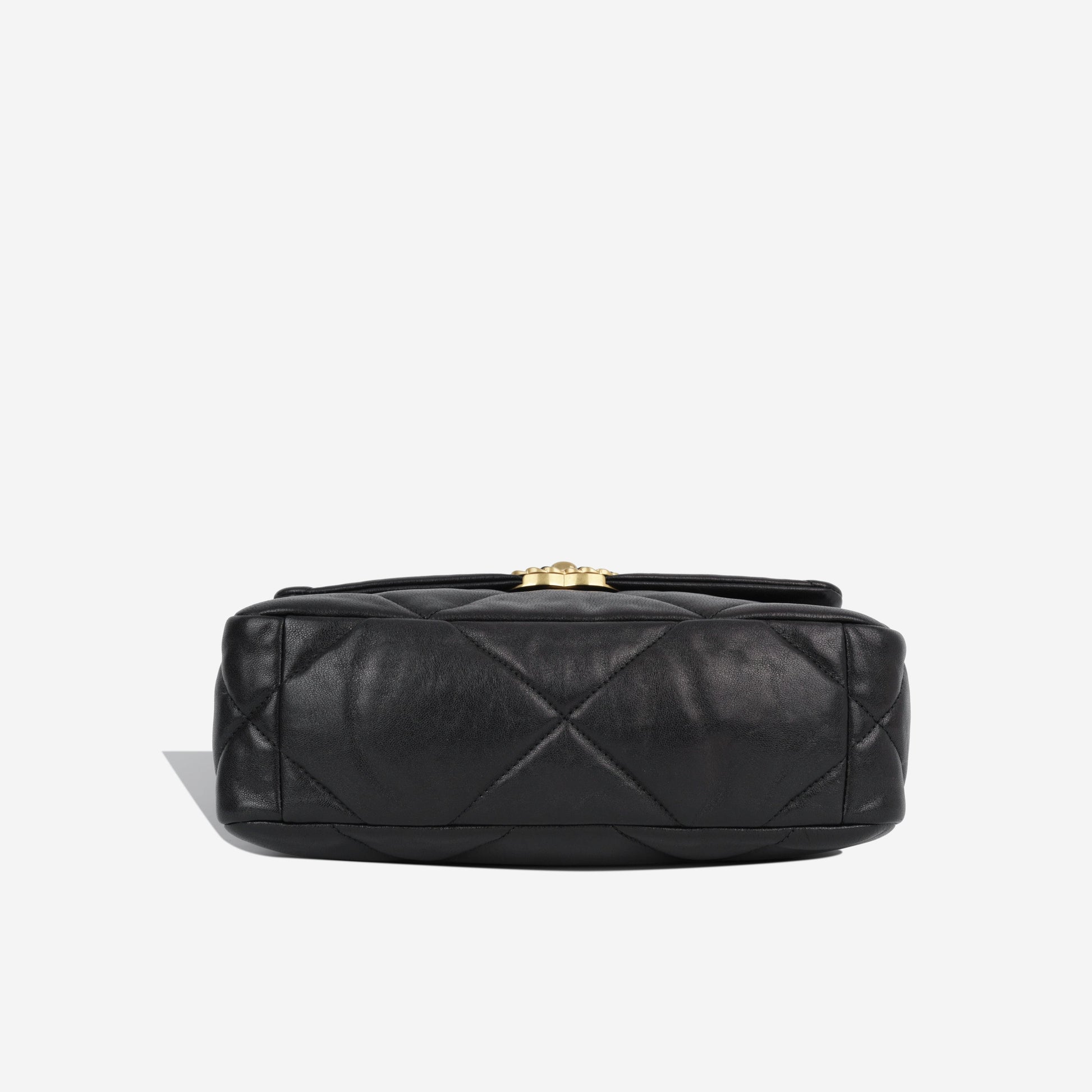 Chanel Chanel 19 - Small