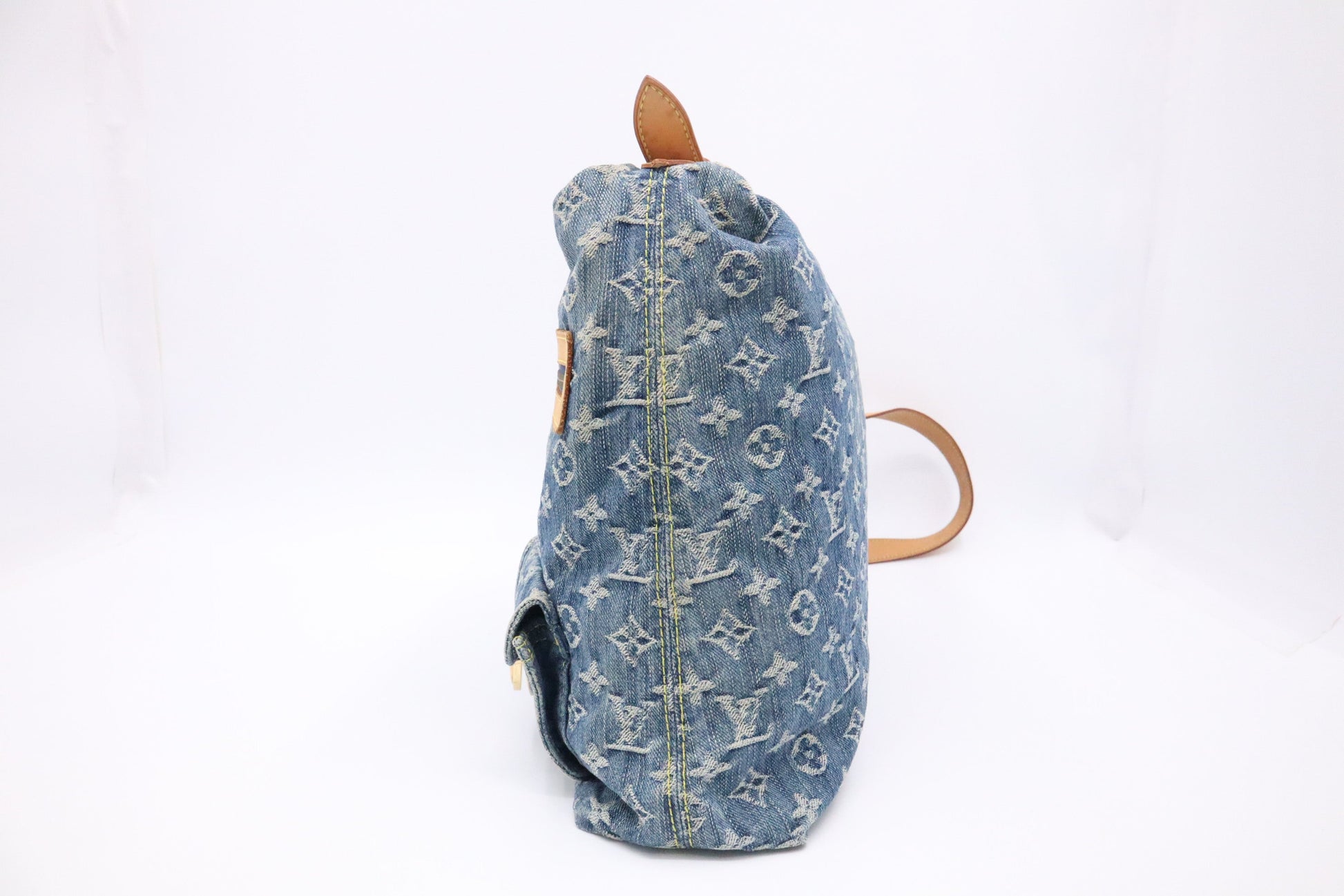 Louis Vuitton Baggy GM in Monogram Denim