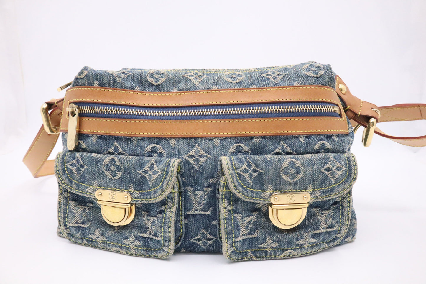 Louis Vuitton Baggy PM in Monogram Denim