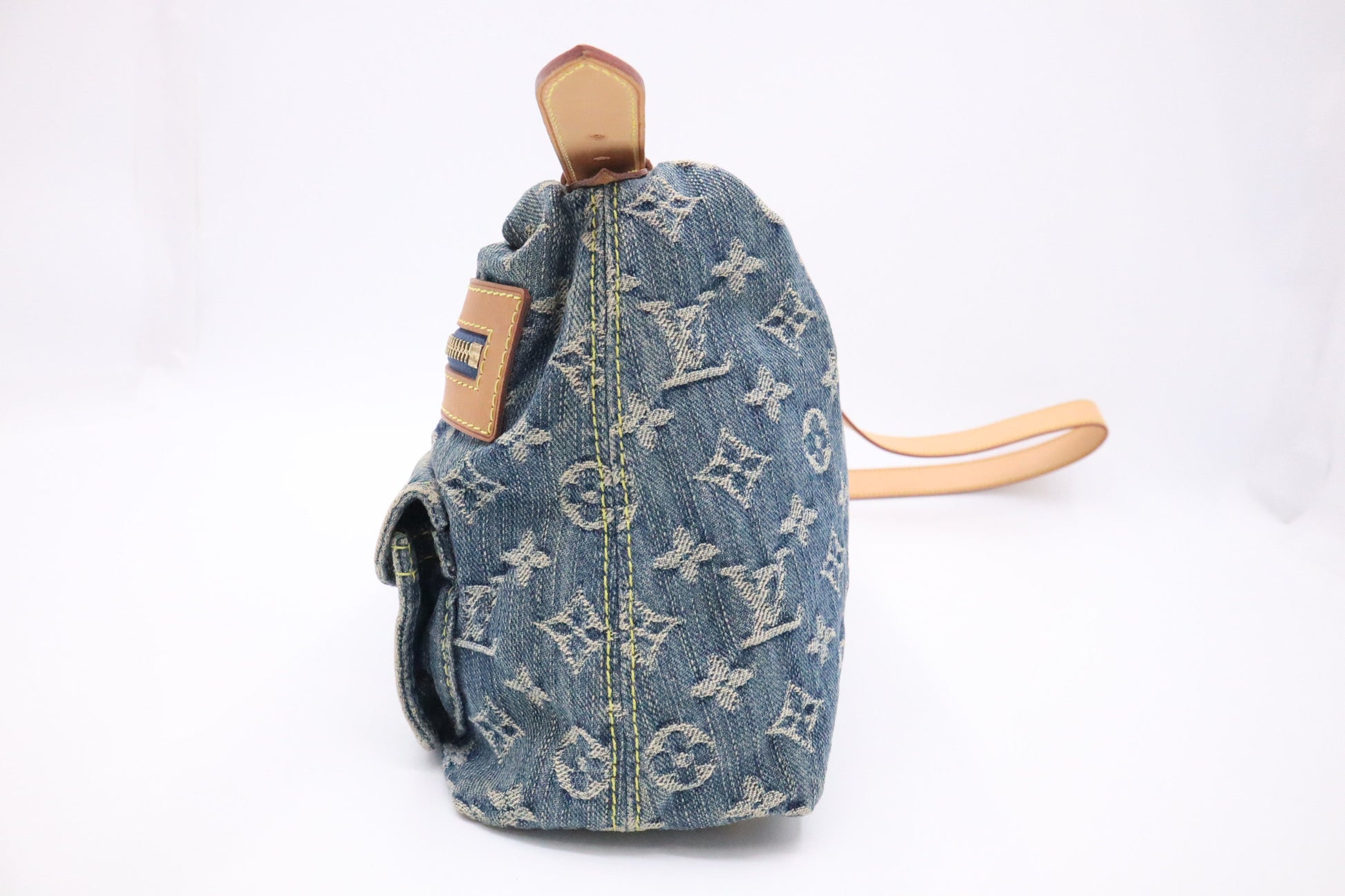 Louis Vuitton Baggy PM in Monogram Denim
