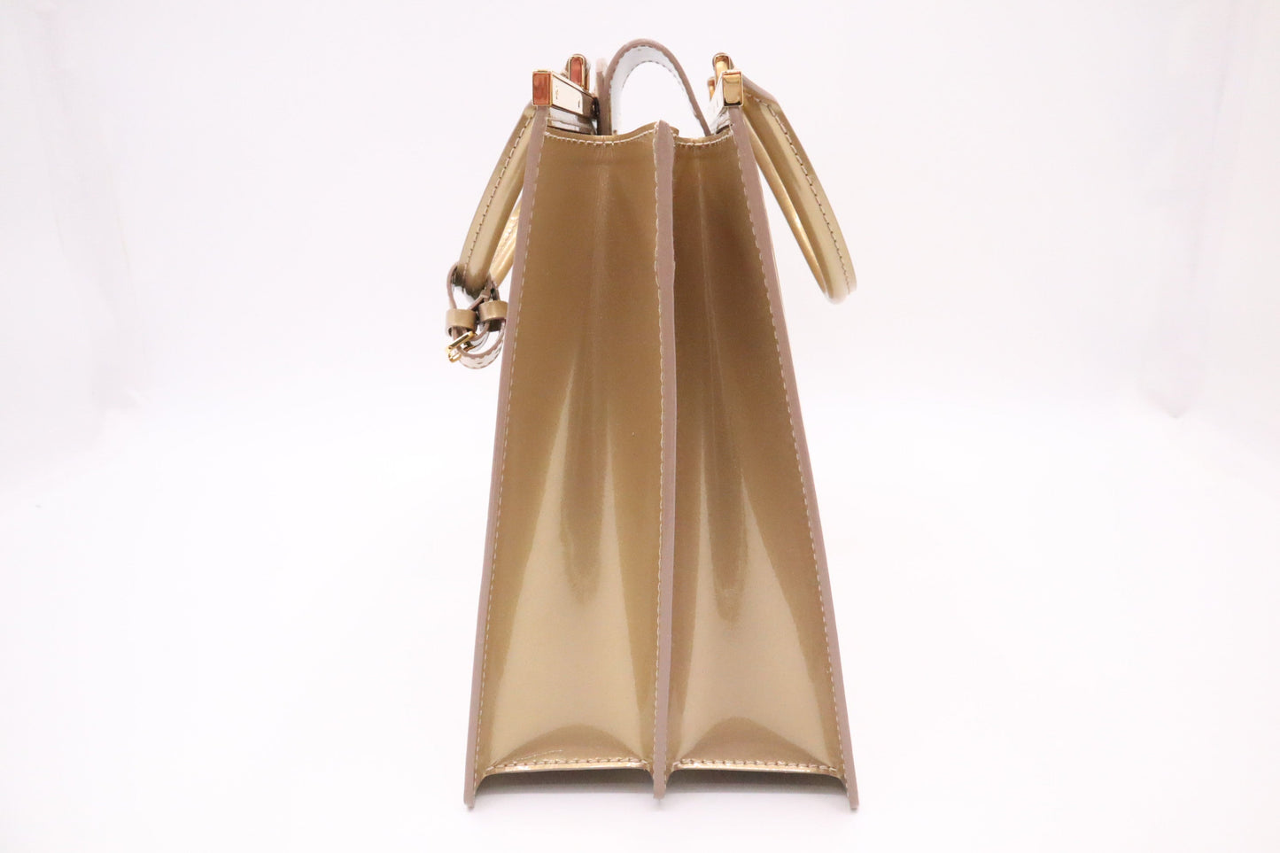 Louis Vuitton Deesse in Beige Vernis Leather