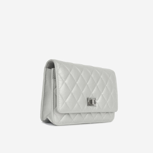 Chanel Re-issue Wallet on Chain