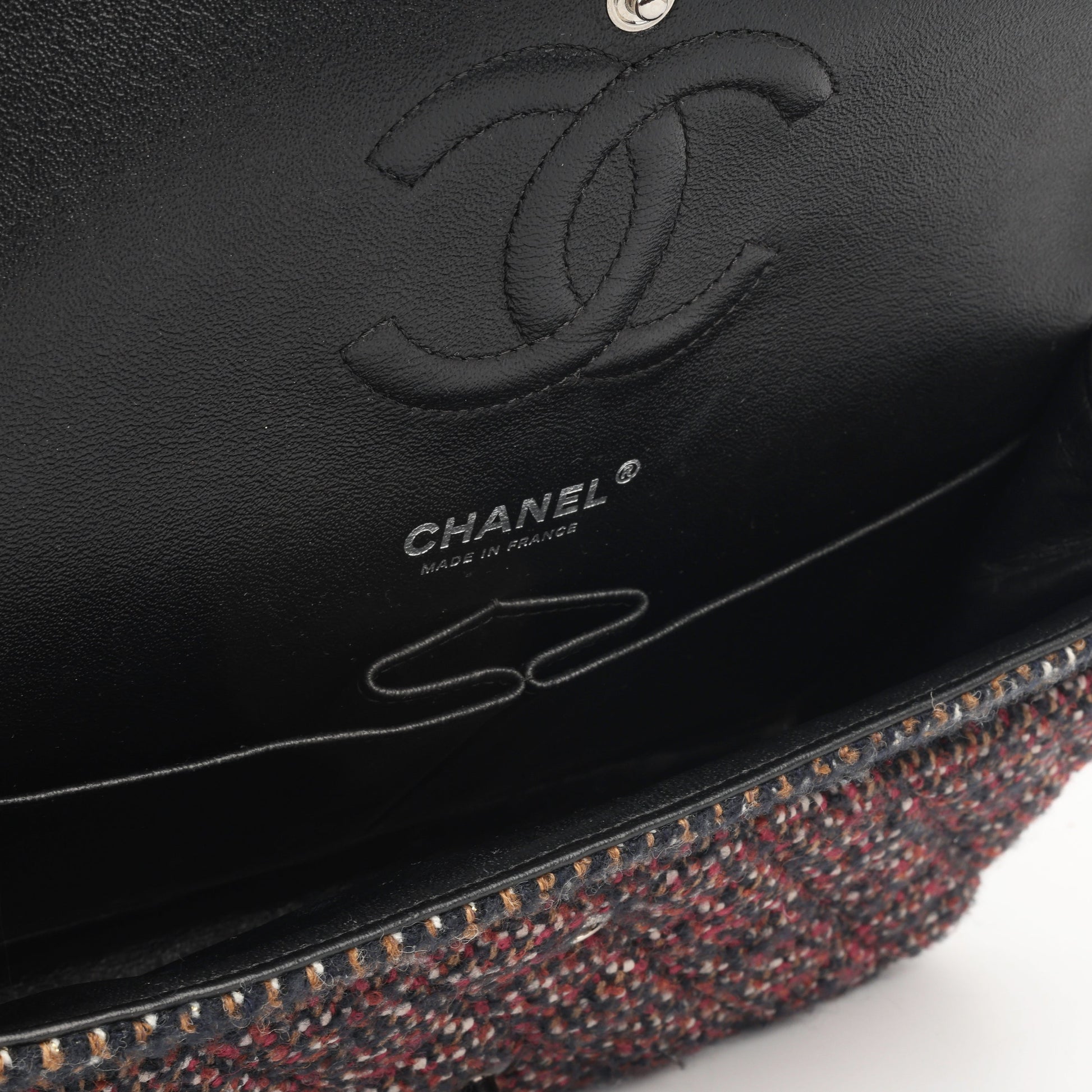 Chanel Medium Classic Flap - Tweed