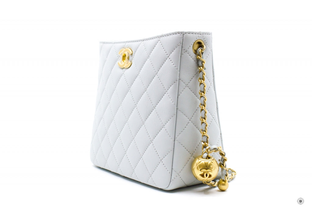 Chanel C Pearl Crush Hobo Ice Blue Calfskin Shoulder Bags Gbhw