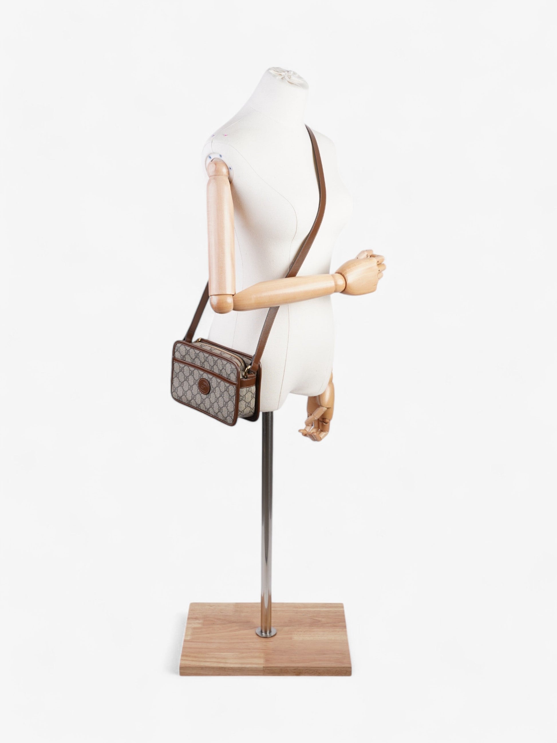 Gucci Interlocking G Messenger GG Supreme / Brown Coated Canvas Mini