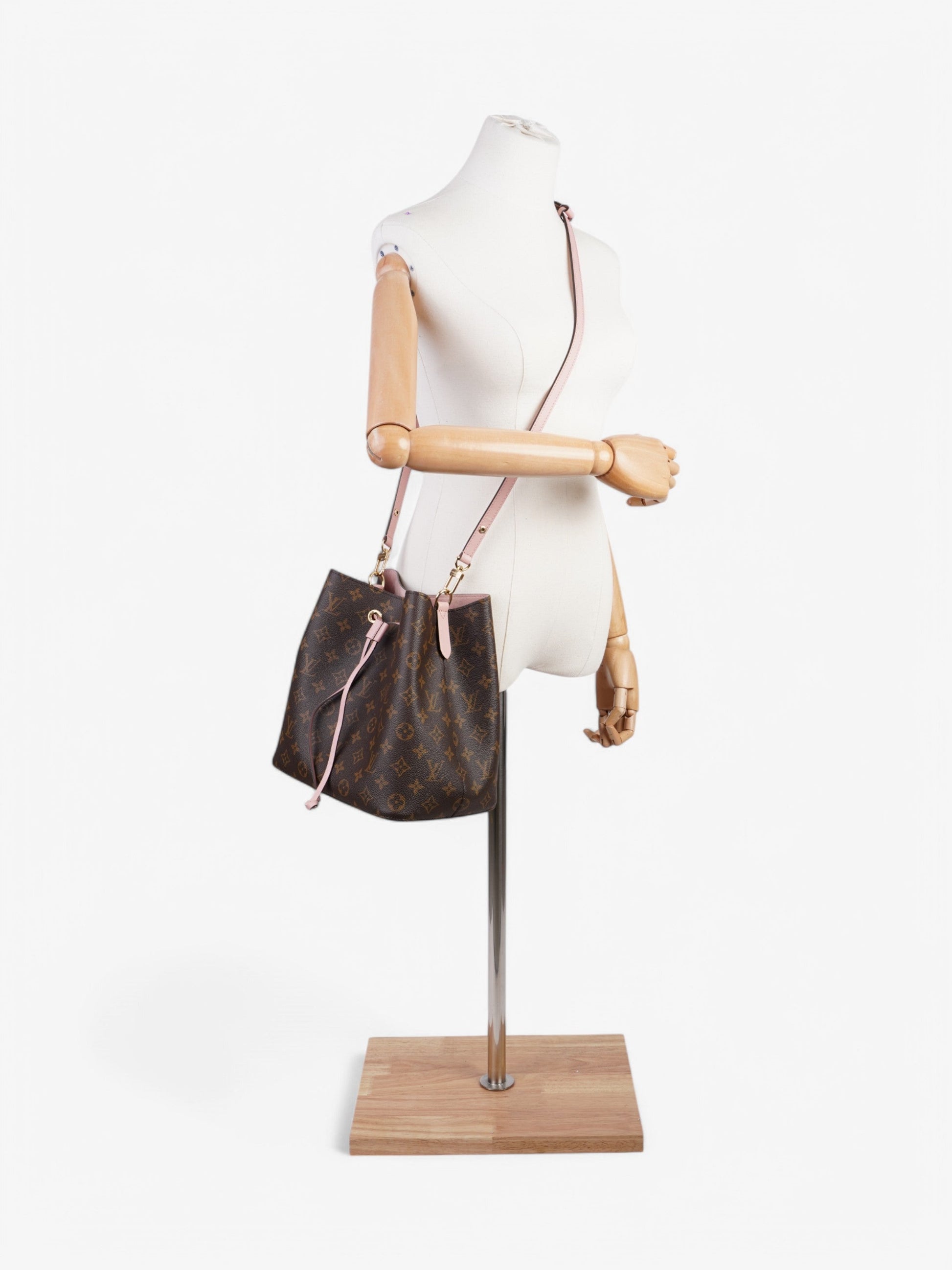 Luxury Women's Handbag | Louis Vuitton Neo Noe Monogram Coated Canvas