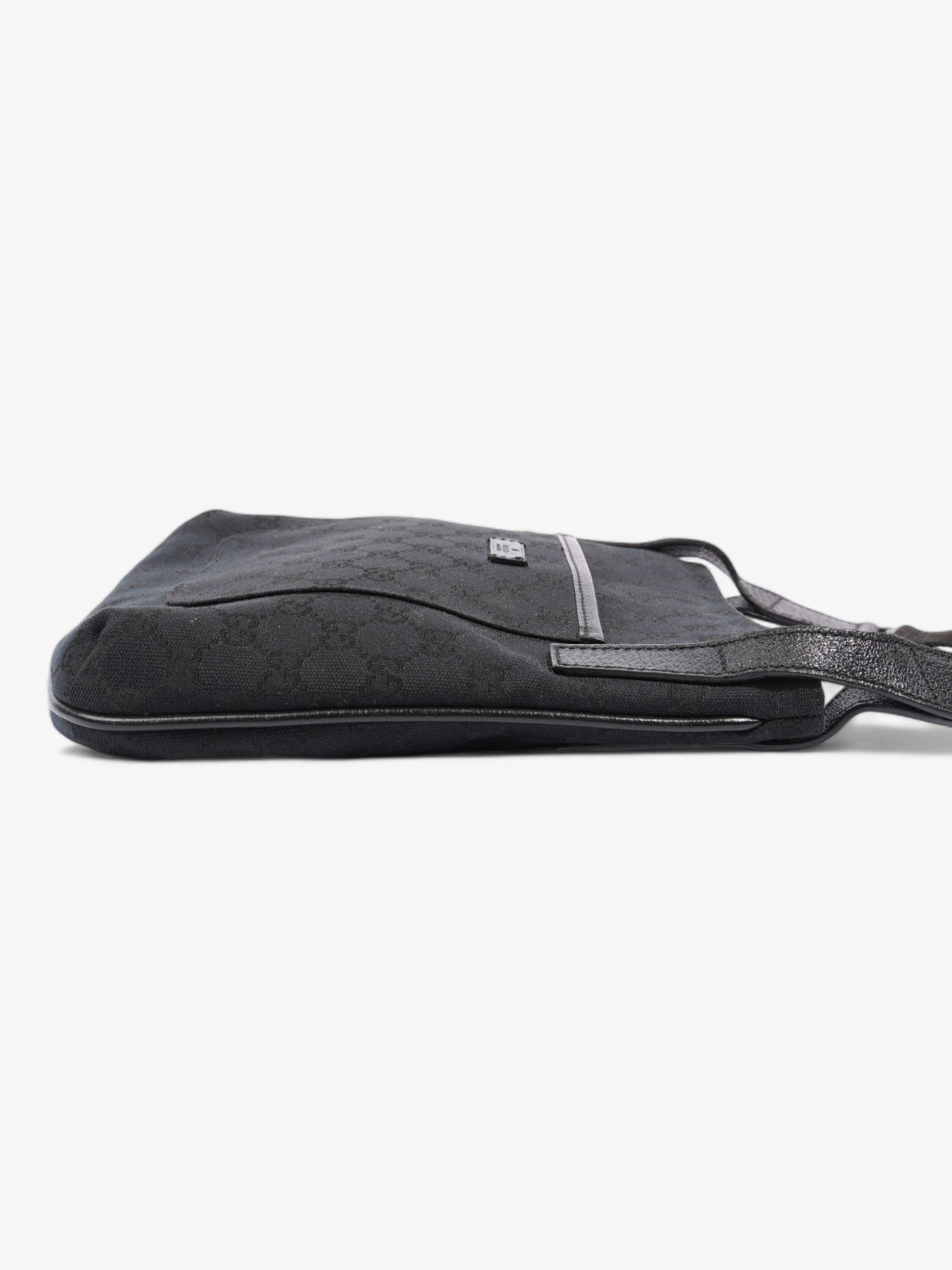 Gucci GG Messenger GG Supreme Canvas
