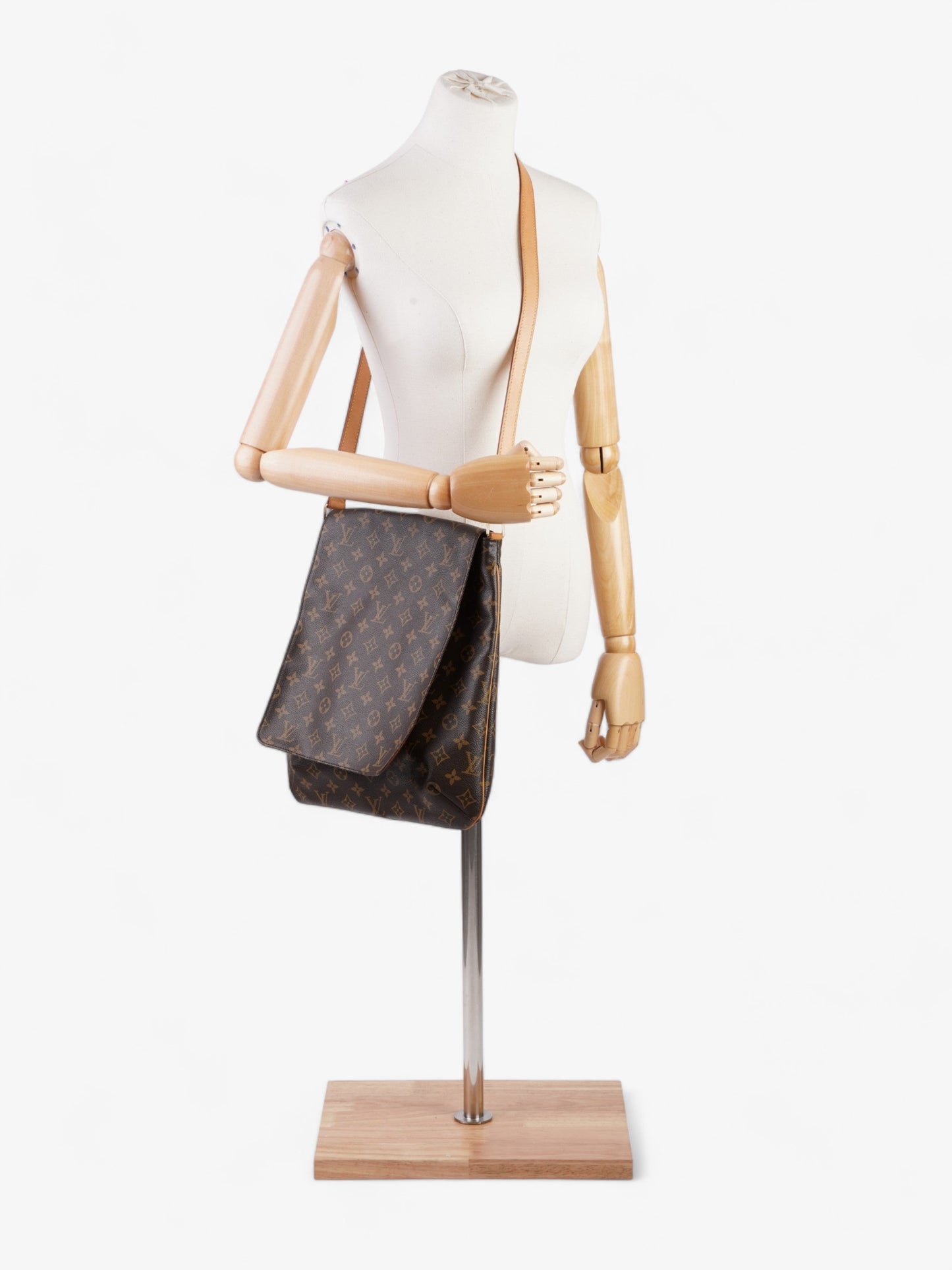 Luxury Women's Handbag | Louis Vuitton Mussette Monogram Coated Canvas