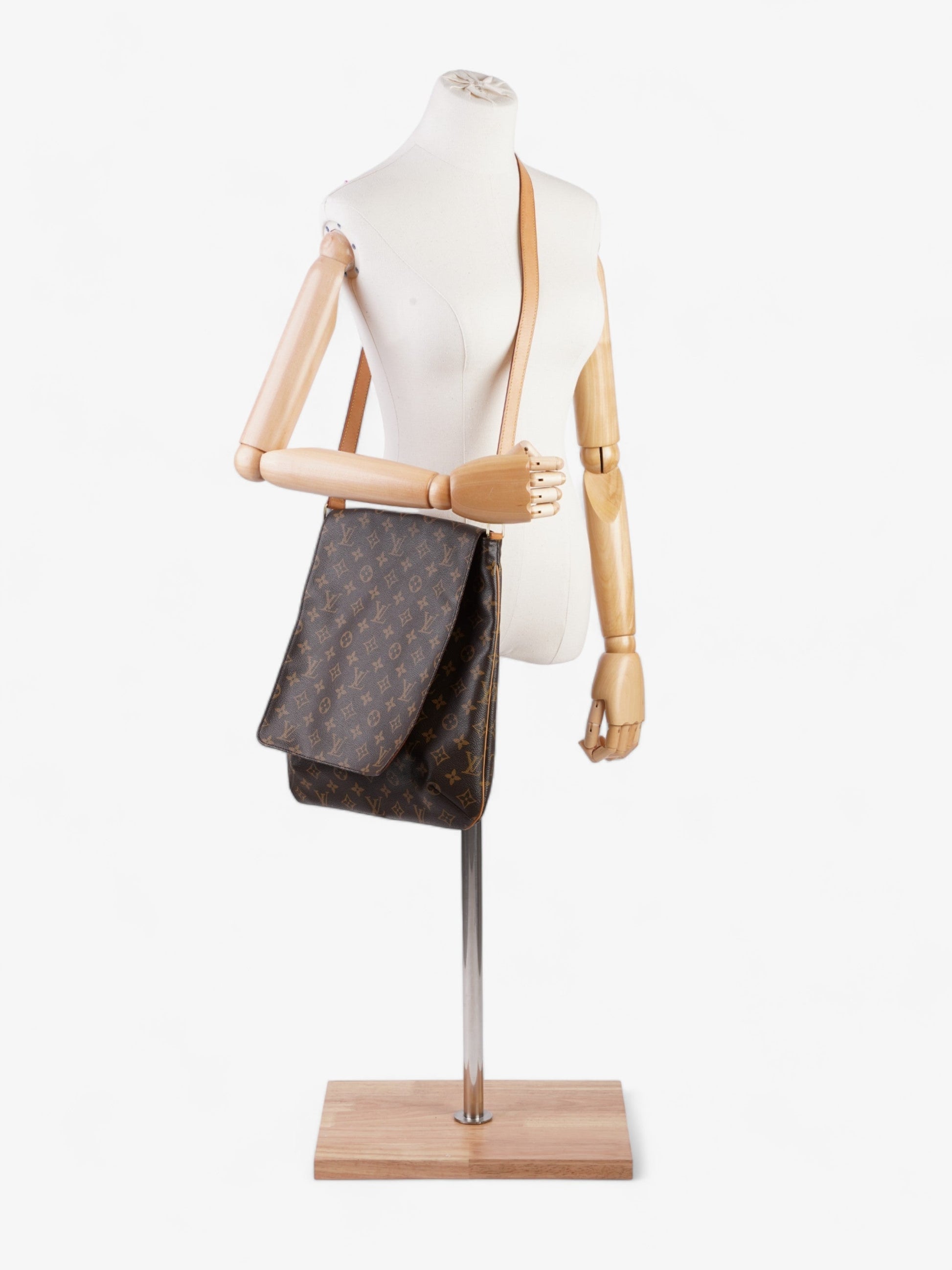 Luxury Women's Handbag | Louis Vuitton Mussette Monogram Coated Canvas