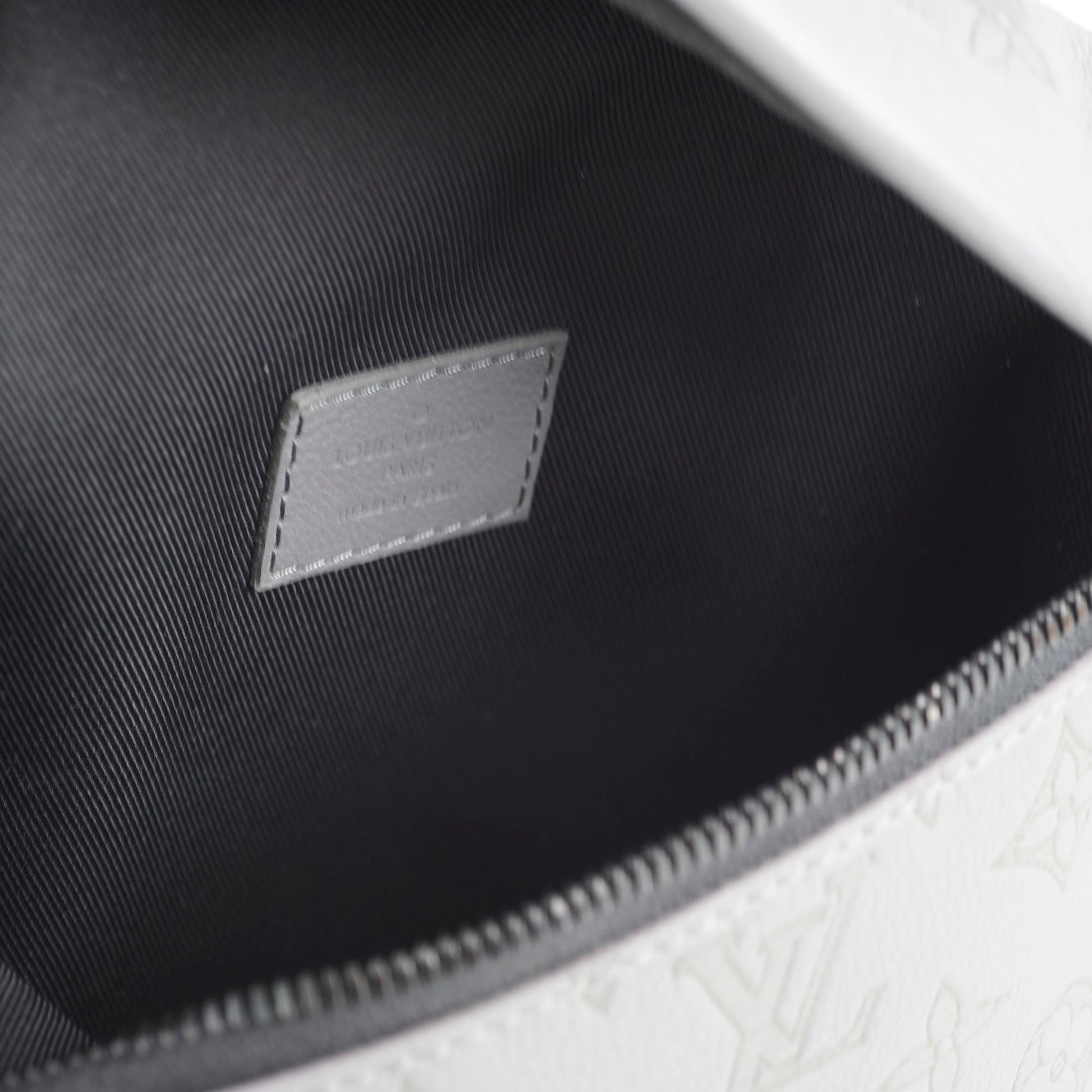 Louis Vuitton Bumbag Grey Leather