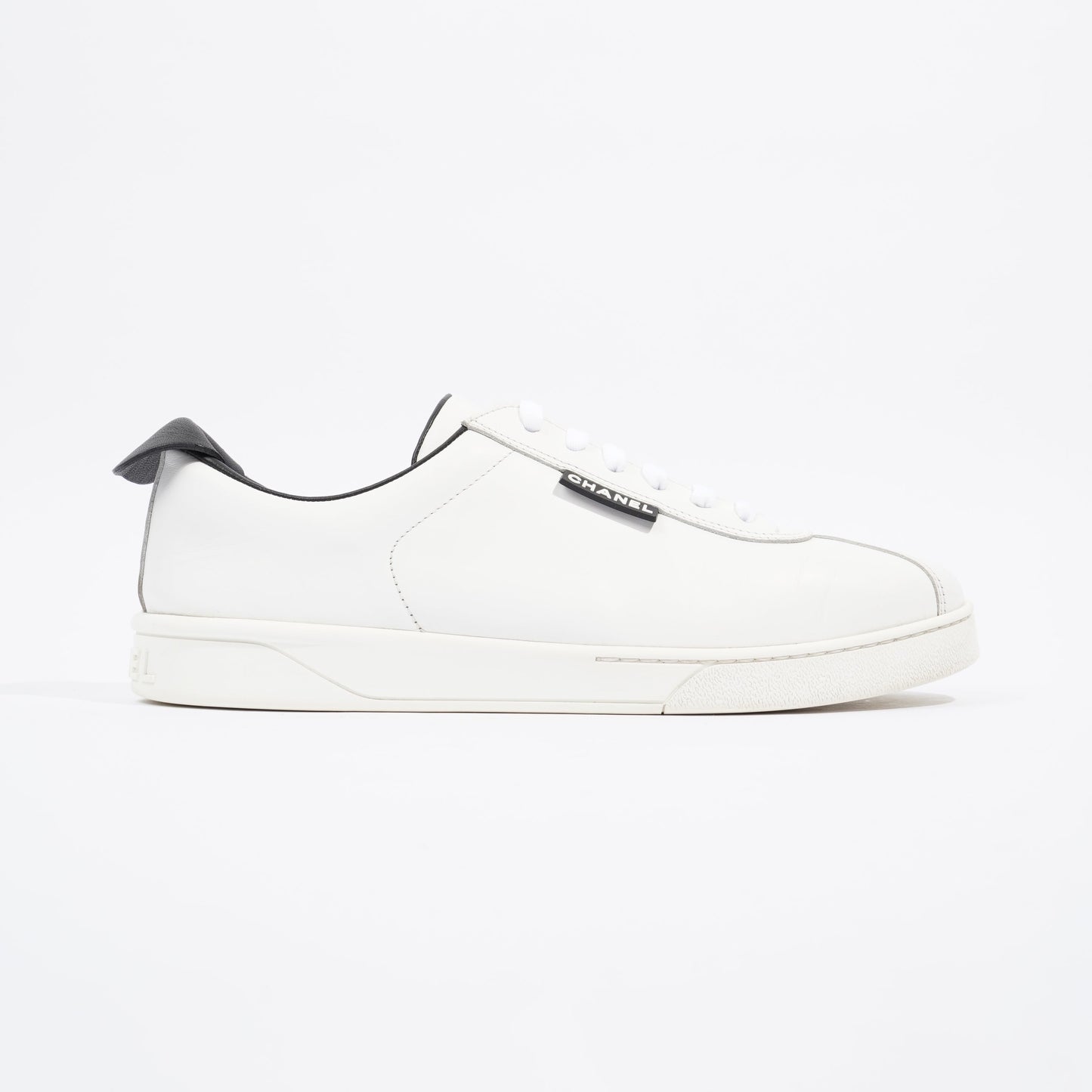 Chanel CC Logo Lace Up White Black Leather EU 41.5 UK 8.5