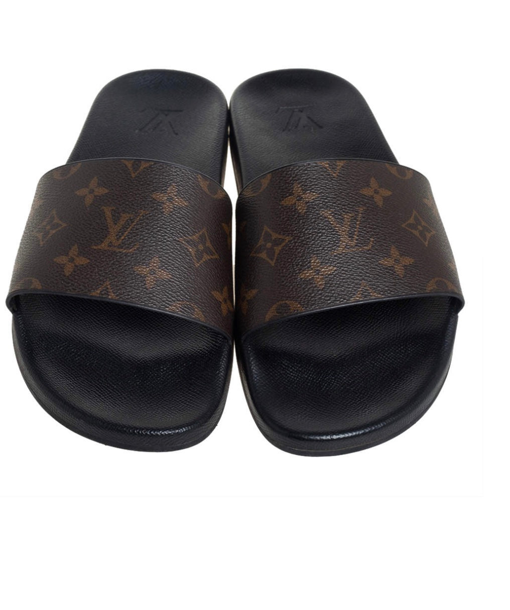 LOUIS VUITTON MONOGRAM WATERFRONT MULES SLIDES