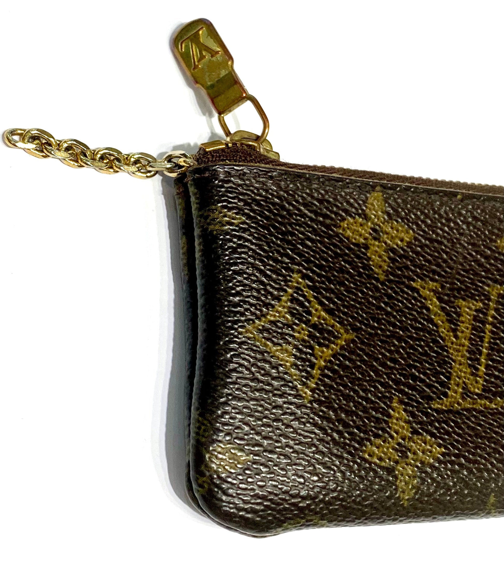 LOUIS VUITTON POCHETTE CLES MONOGRAM KEY POUCH