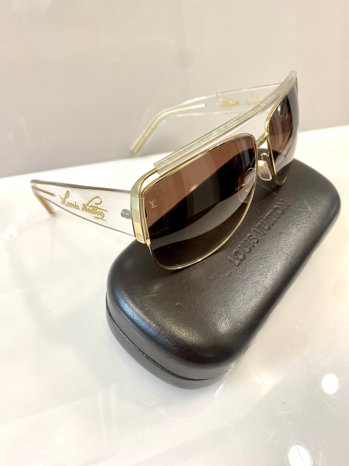 LOUIS VUITTON APPARENCE TRANSPARENT SUNGLASSES