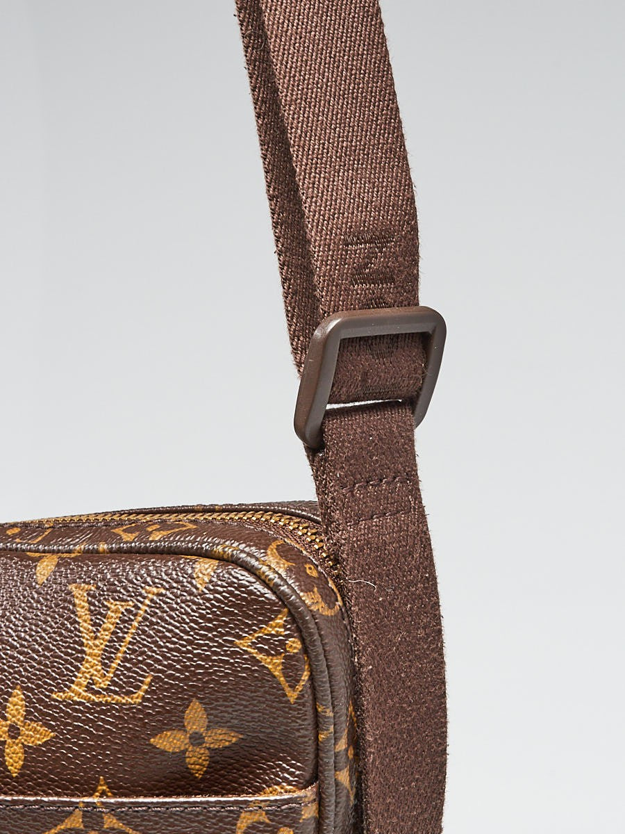 Luxury Women's Handbag | Louis Vuitton Monogram Canvas Trotteur Beaubourg Bag