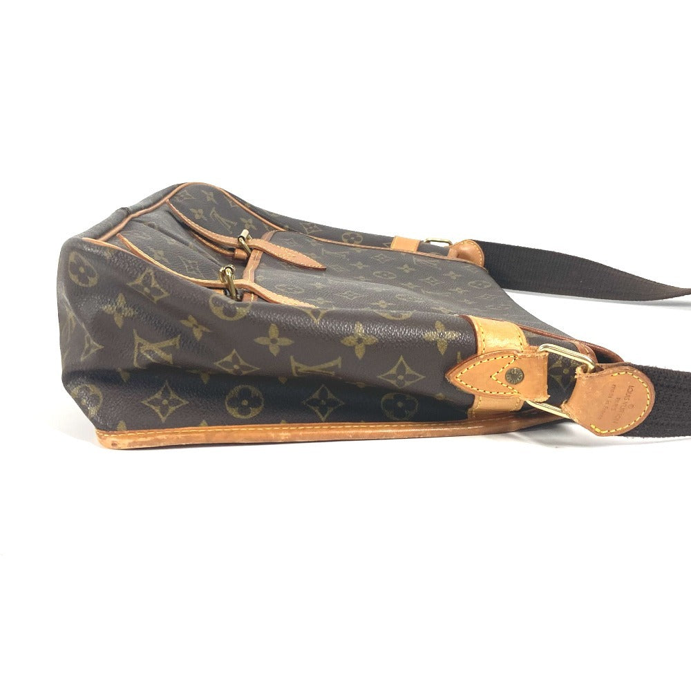 Elegant Women's Shoulder Bag | LOUIS VUITTON Shoulder Bag Monogram canvas Brown Monogram Giveshier GM