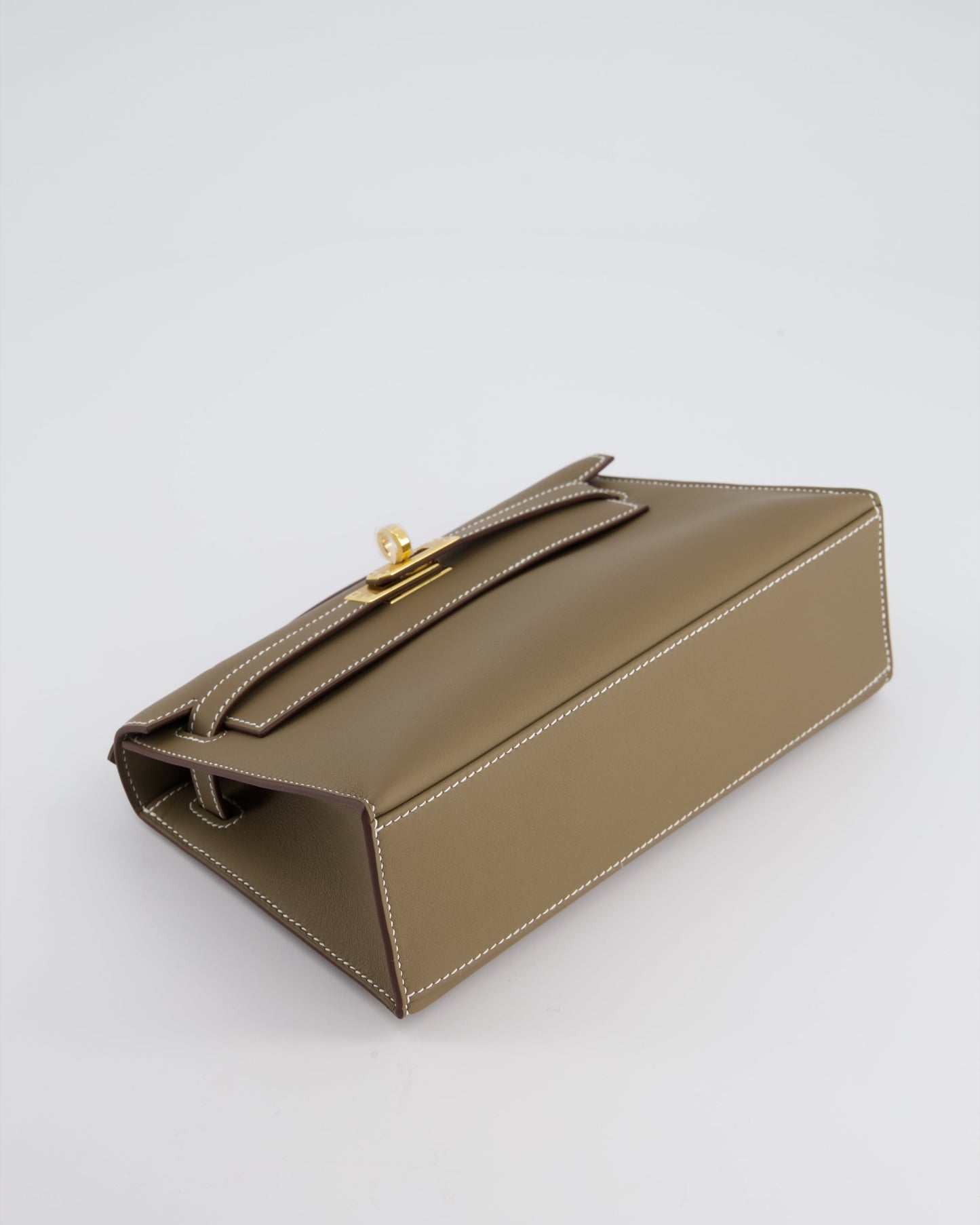 Hermes Kelly Pochette Bag in Etoupe Swift Leather and Gold Hardware