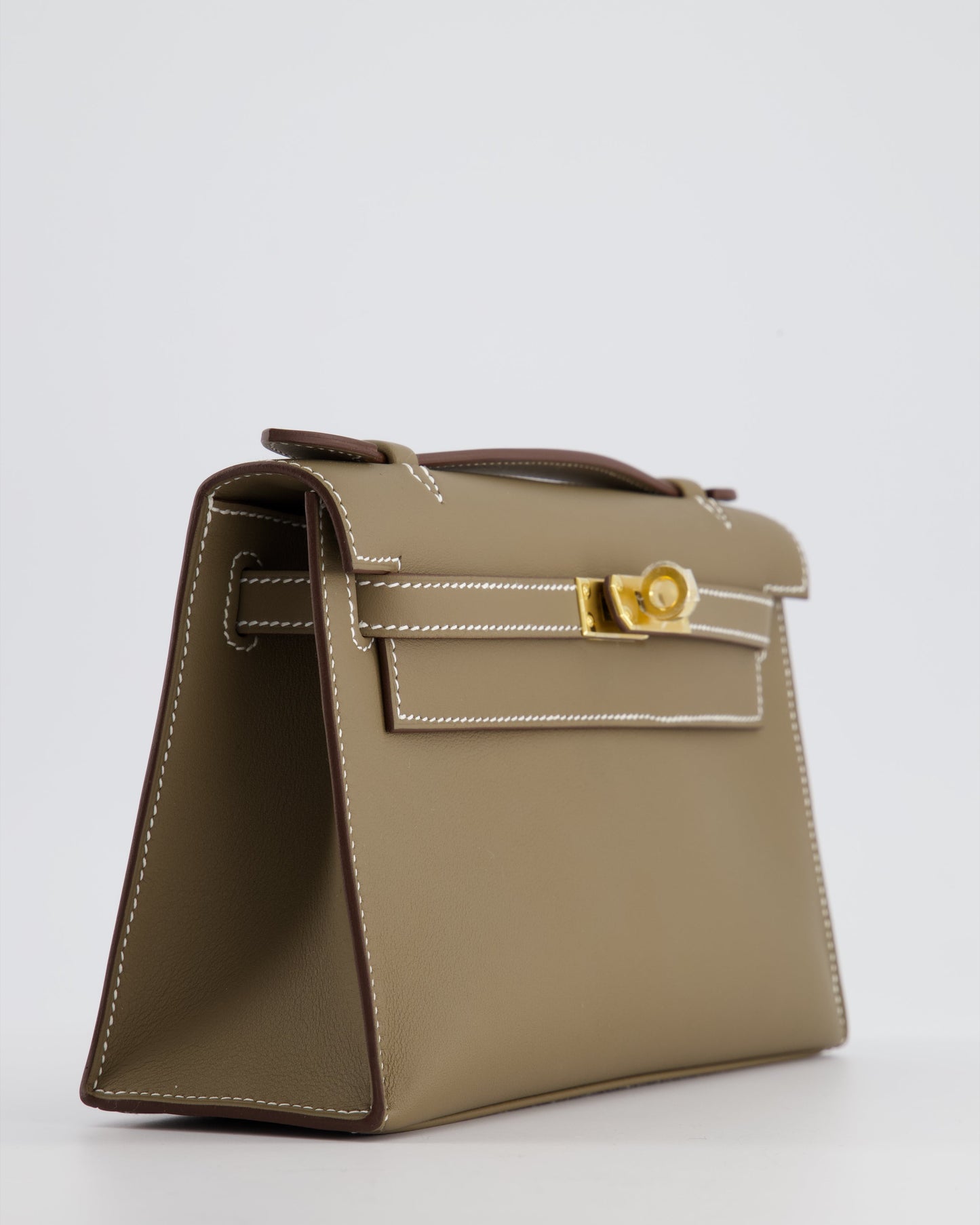 Hermes Kelly Pochette Bag in Etoupe Swift Leather and Gold Hardware