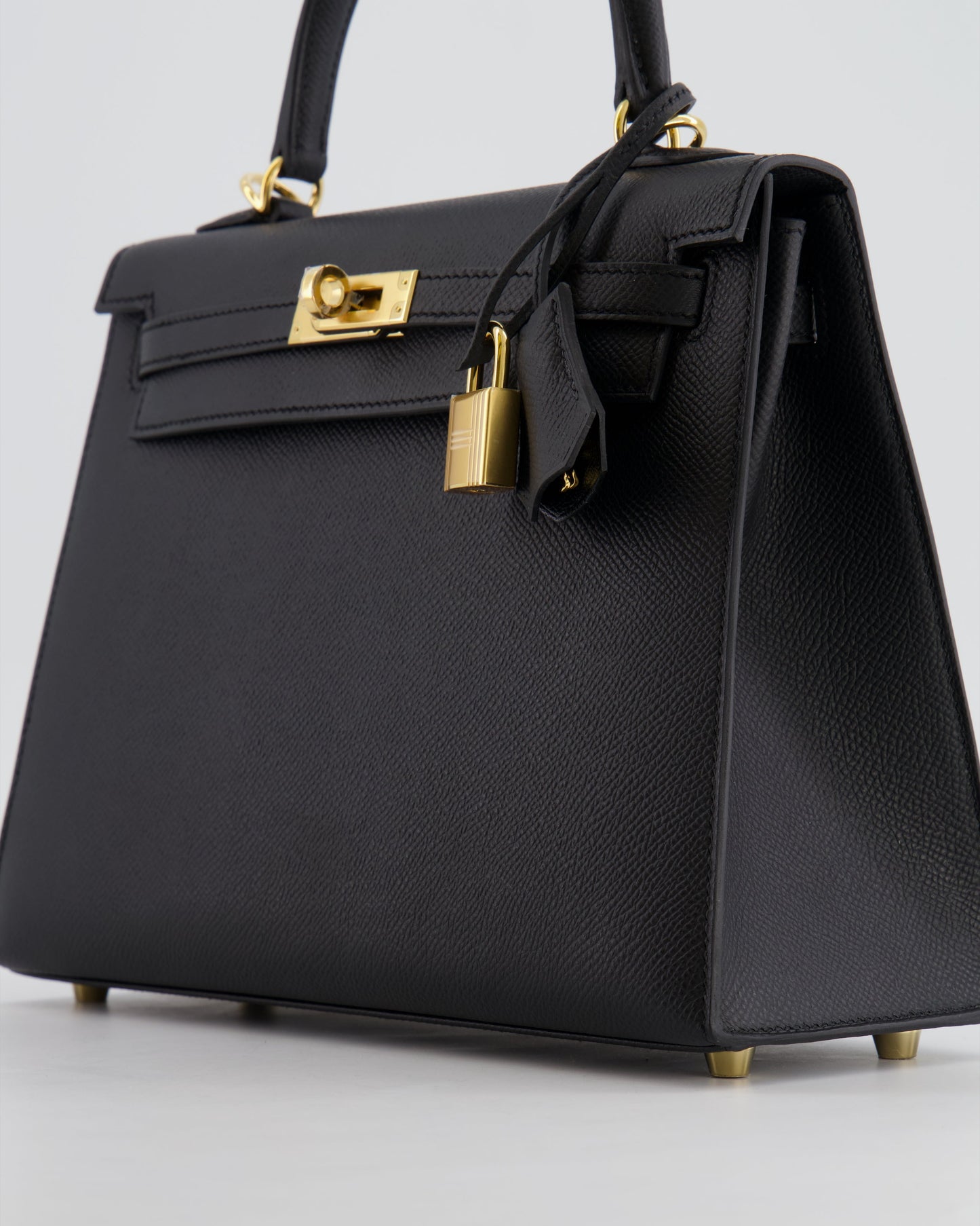 Hermes Kelly 25 Sellier Bag in Noir Epsom Leather with Gold Hardware