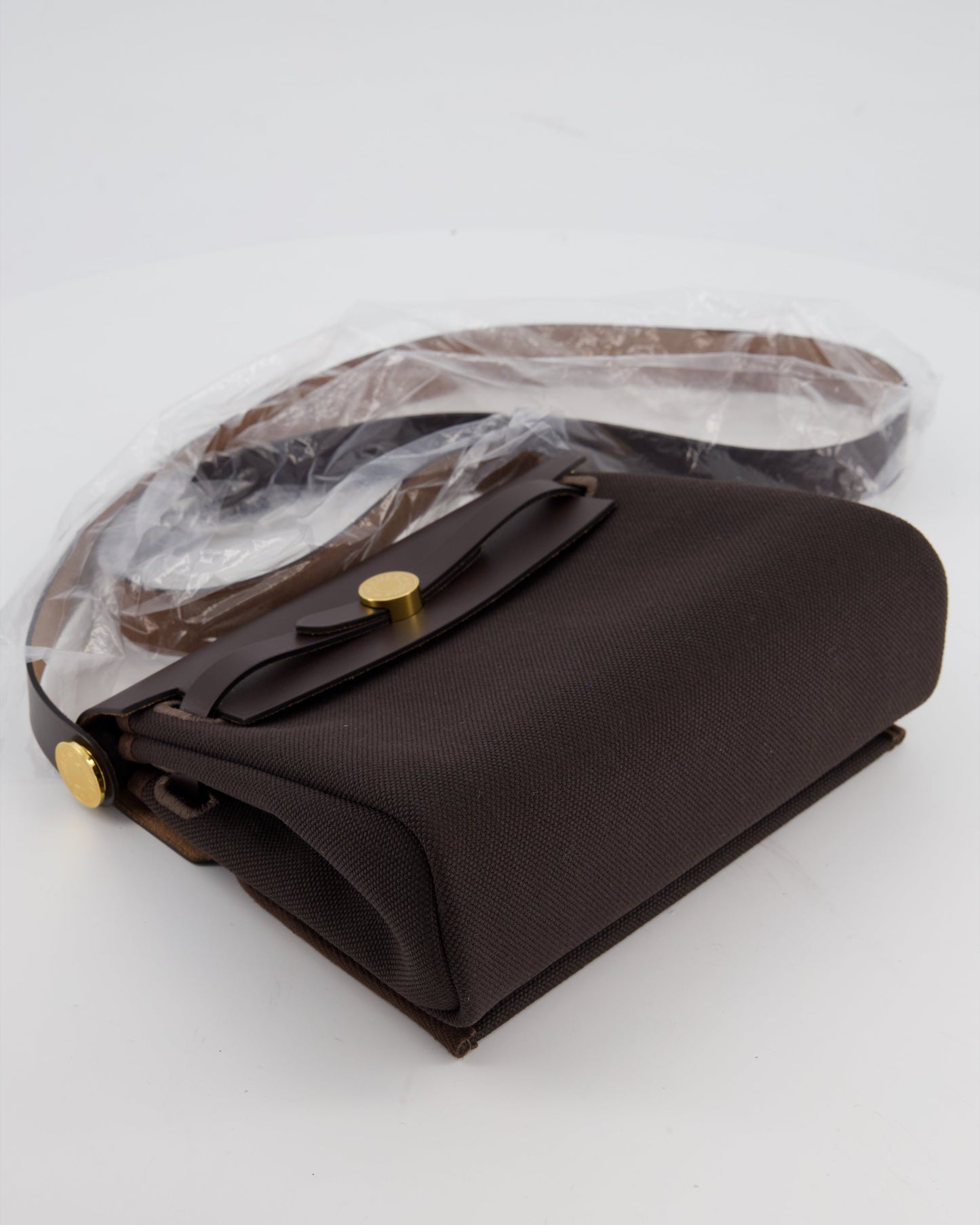 *Hot & RARE* Hermes Herbag Zip 20 Bag in Ebene Viking Canvas & Ebene Vache Hunter Leather with Gold Hardware