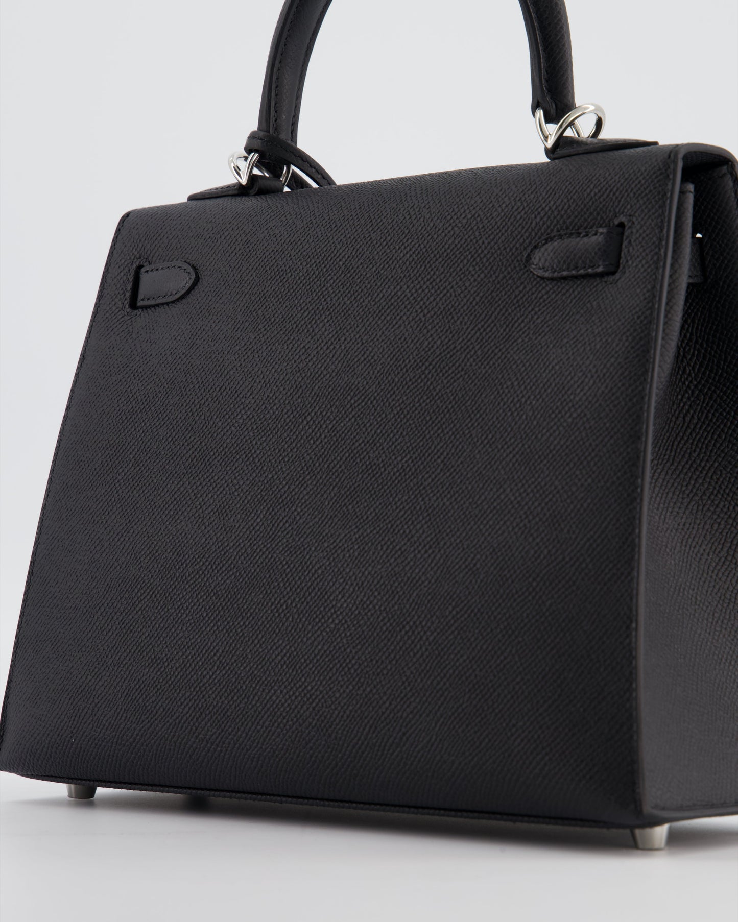 *RARE* Hermes Kelly 25 Sellier Bag in Noir Epsom Leather with Palladium Hardware
