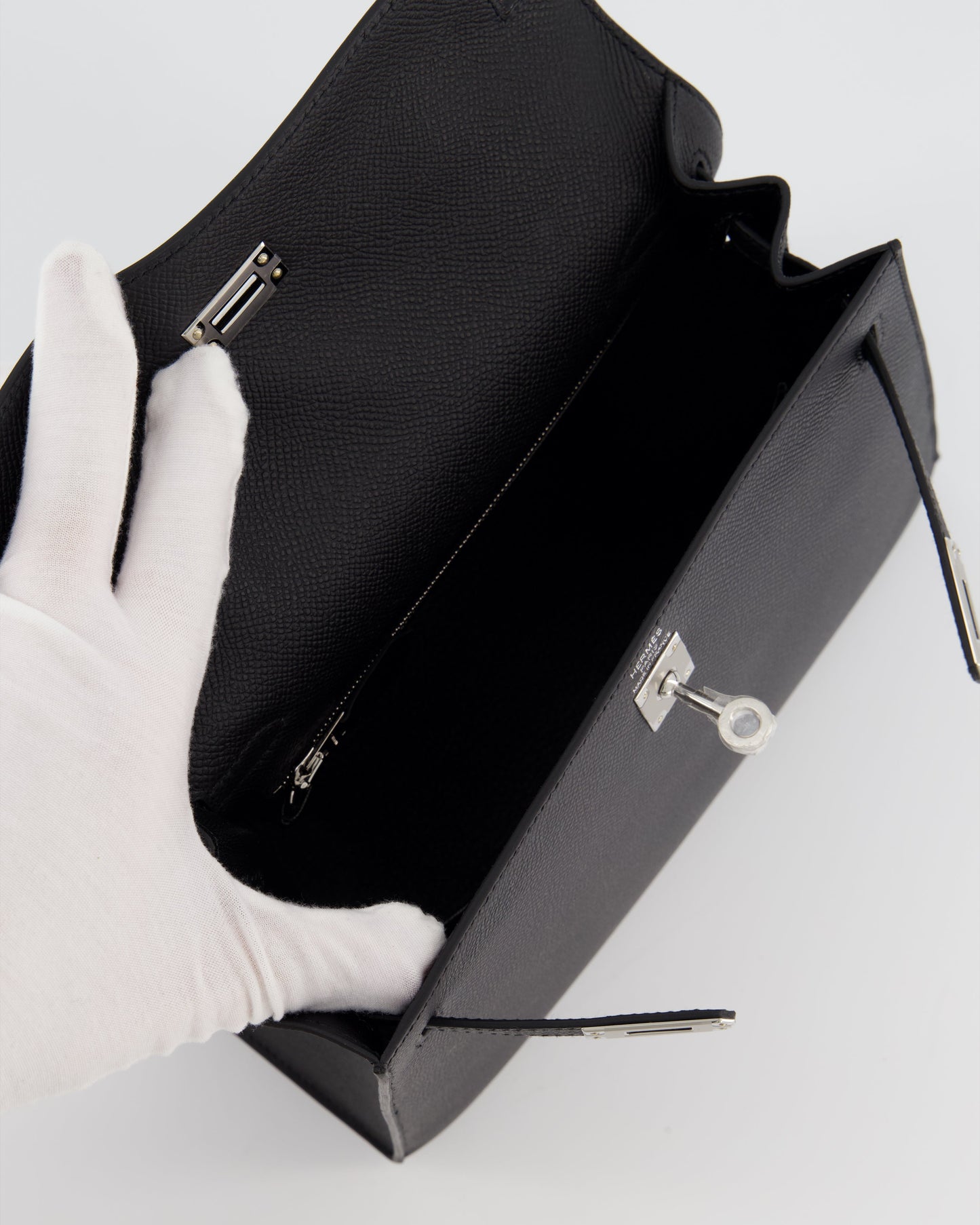 *RARE* Hermes Kelly 25 Sellier Bag in Noir Epsom Leather with Palladium Hardware