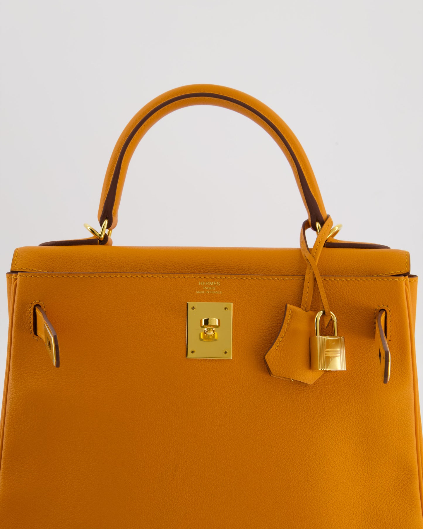 Hermes Kelly 28 Retourne Bag in Abricot Evercolor Leather with Gold Hardware