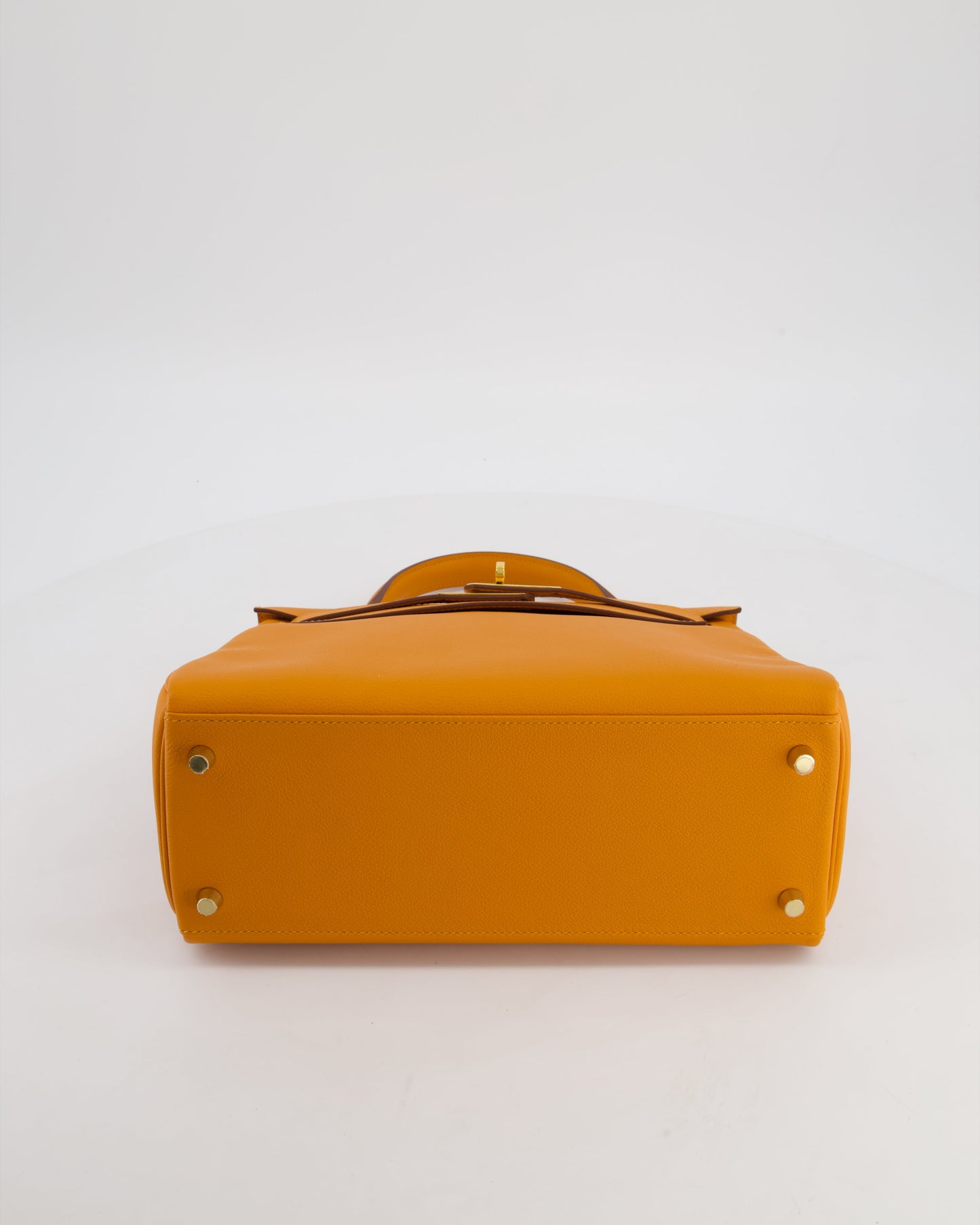Hermes Kelly 28 Retourne Bag in Abricot Evercolor Leather with Gold Hardware