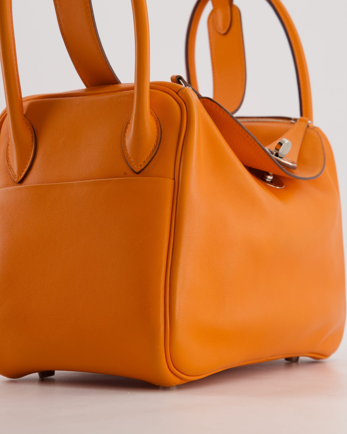 Hermes Lindy 26 Bag in Orange H Swift Leather with Palladium Hardware