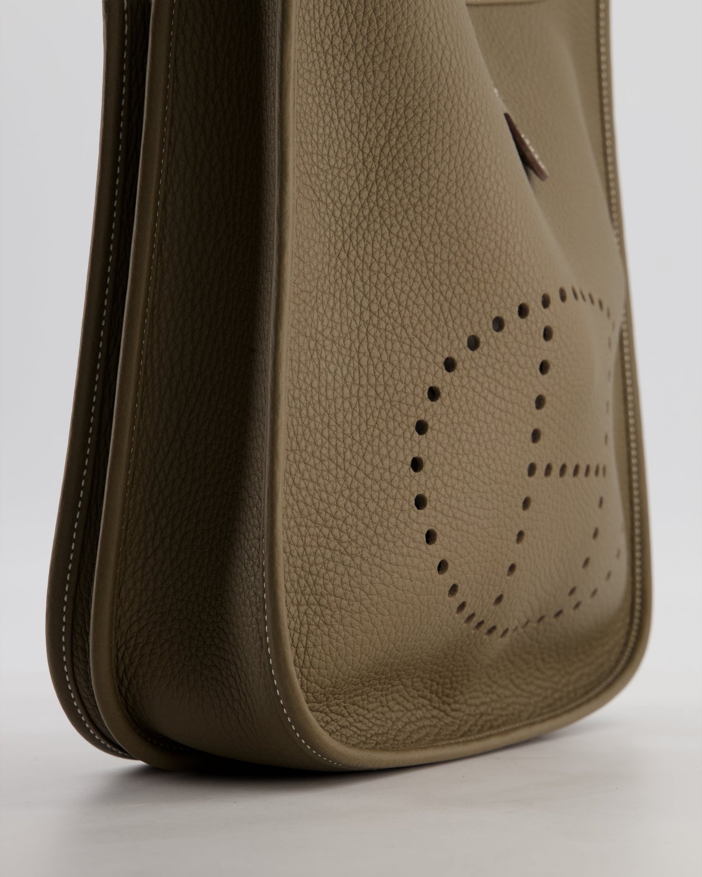 Hermes Evelyne III 29 Bag in Etoupe Taurillon Clemence Leather with Gold Hardware