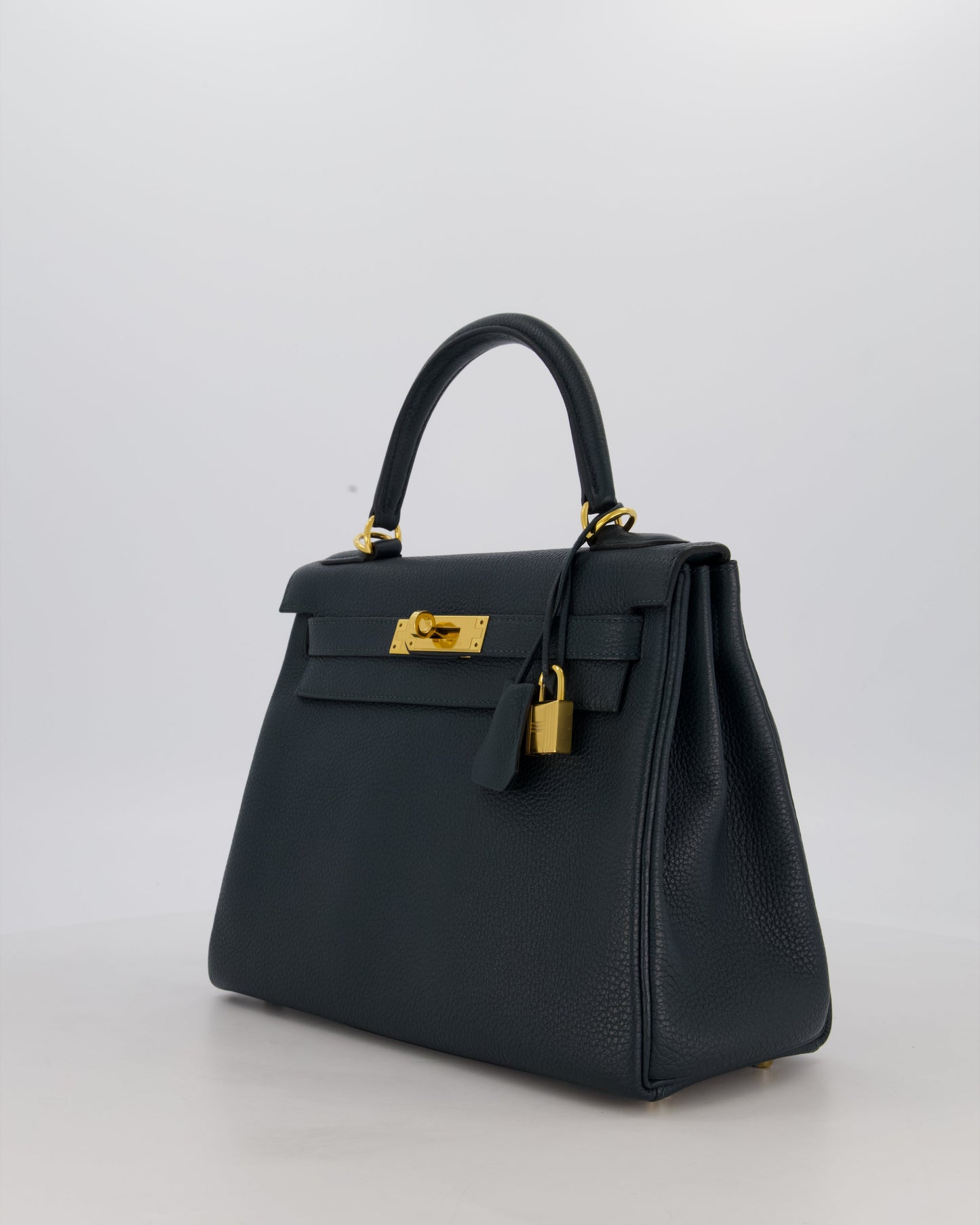 Hermes Kelly 28 Retourne Bag in Vert Cypress Togo Leather with Gold Hardware