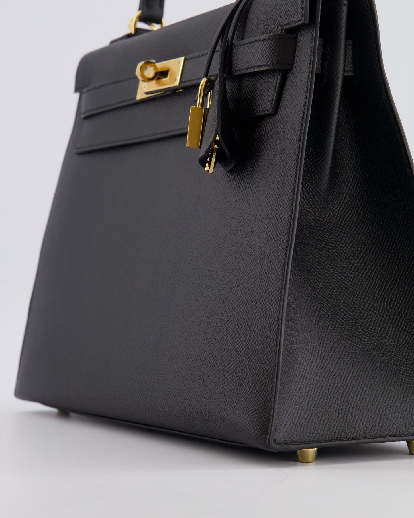 Hermes Kelly 32 Sellier Bag in Noir Epsom Leather with Gold Hardware