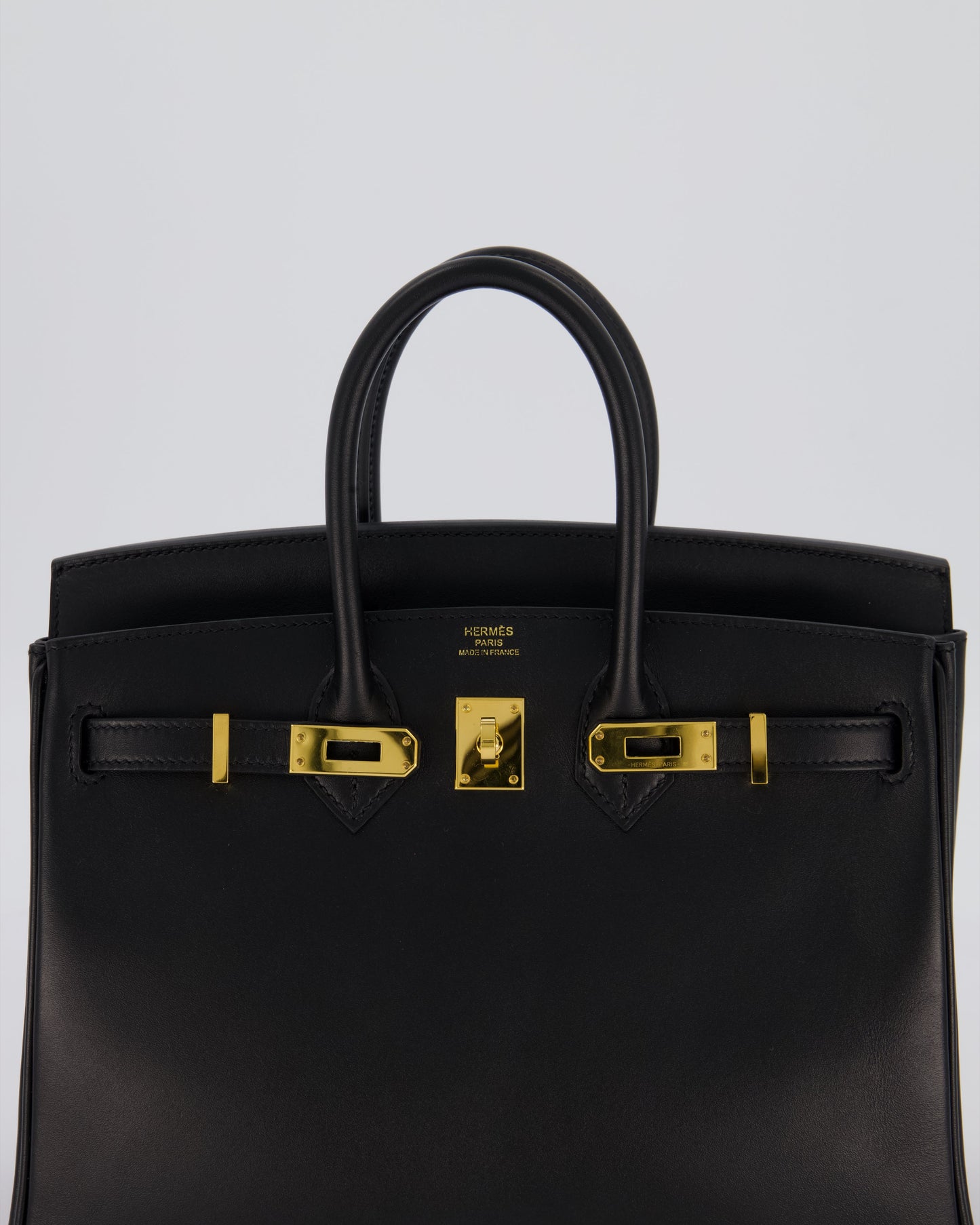 *RARE* Hermes Birkin 25 Retourne Bag in Noir Tadelakt Leather with Gold Hardware