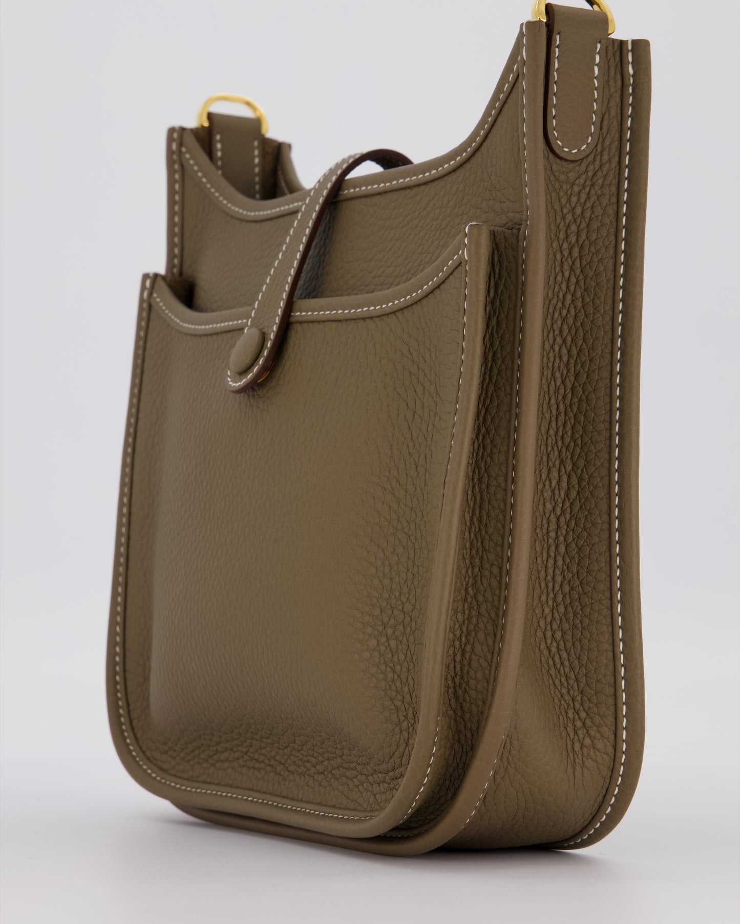 *HOT & RARE* Hermes Evelyne III 23 Bag in Etoupe Taurillon Clemence Leather with Gold Hardware
