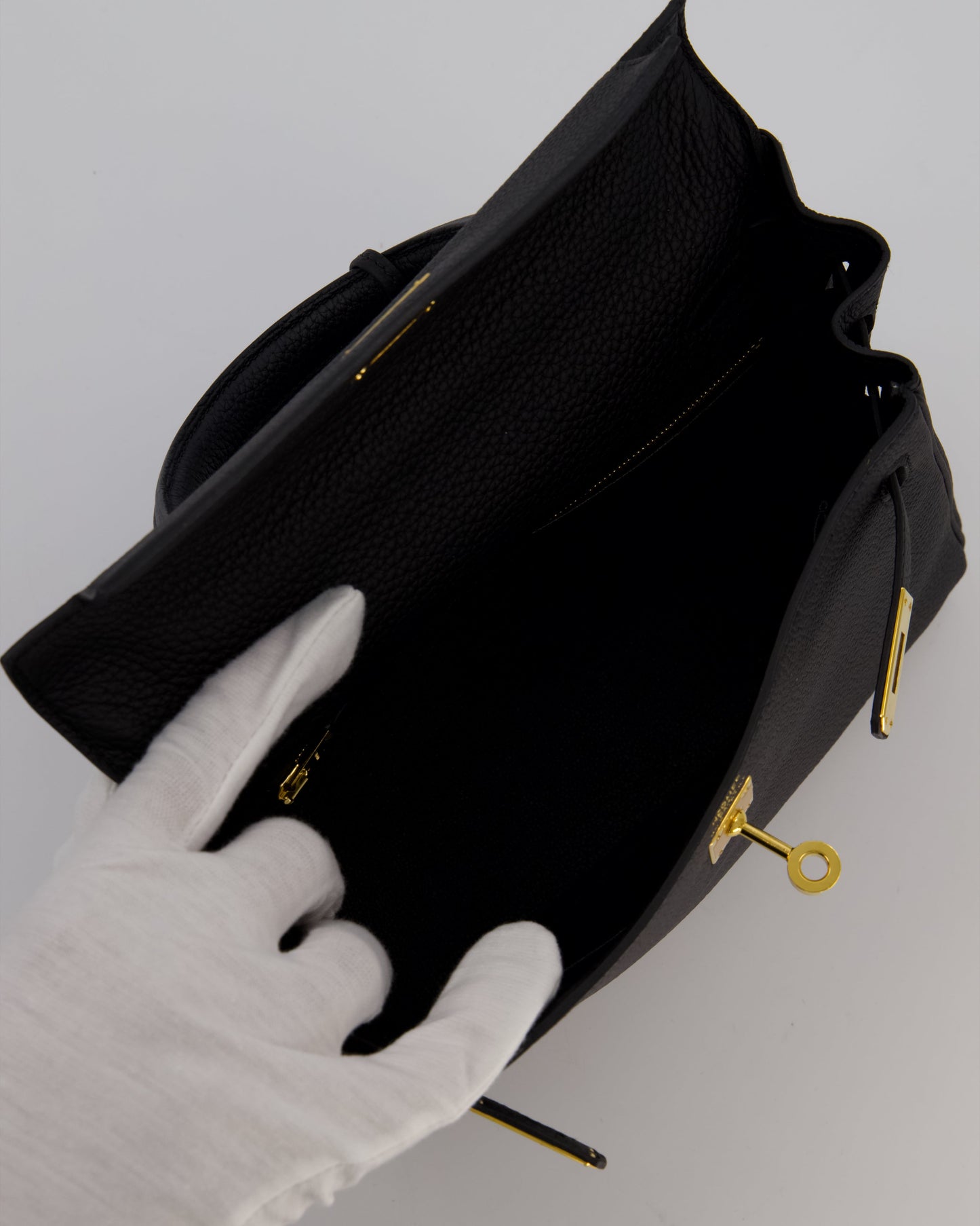 Hermes Kelly 25 Retourne Bag in Noir Togo Leather with Gold Hardware