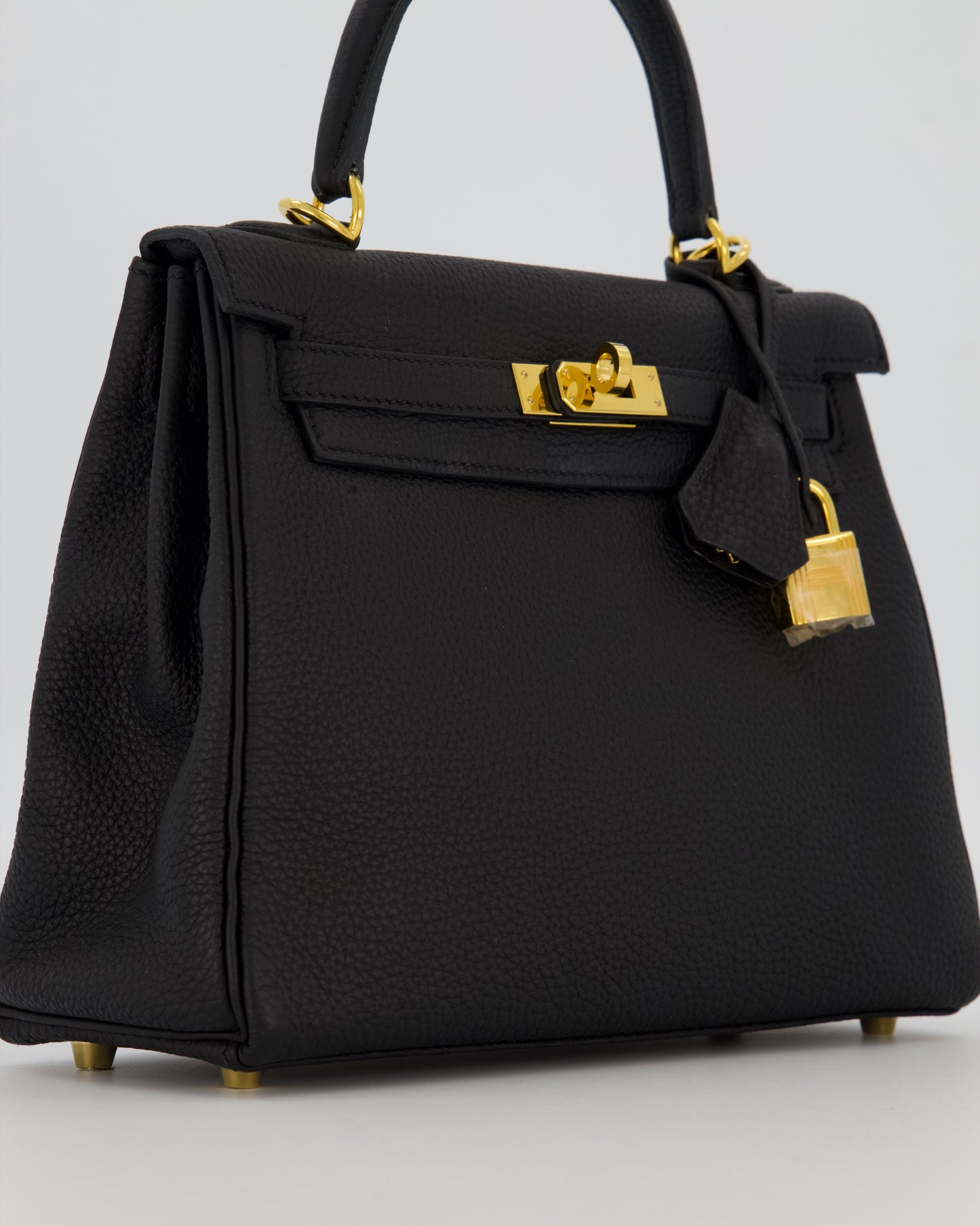 Hermes Kelly 25 Retourne Bag in Noir Togo Leather with Gold Hardware