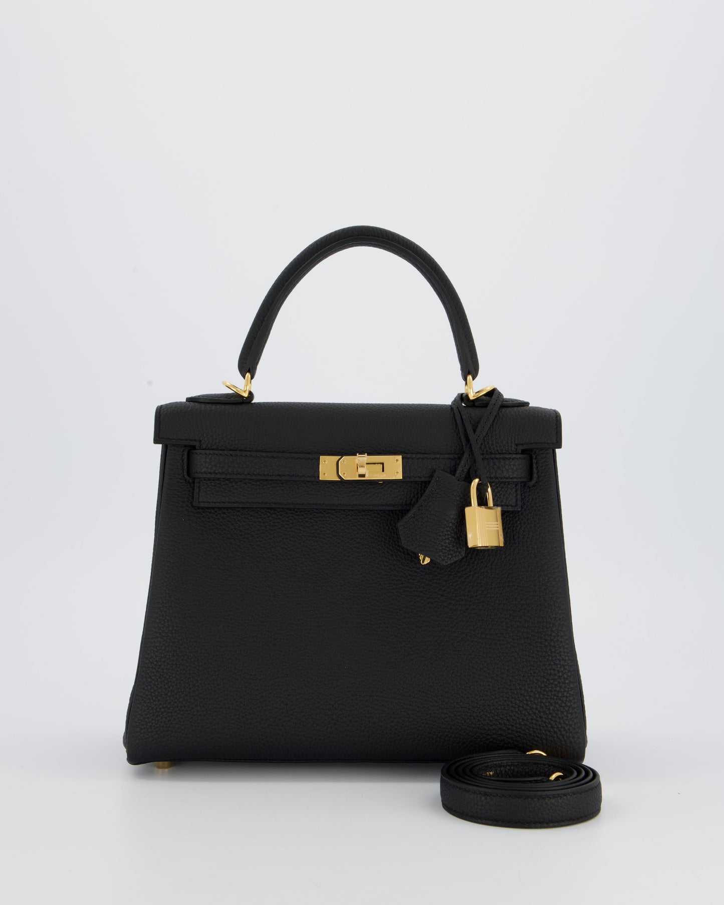 Hermes Kelly 25 Retourne Bag in Noir Togo Leather with Gold Hardware