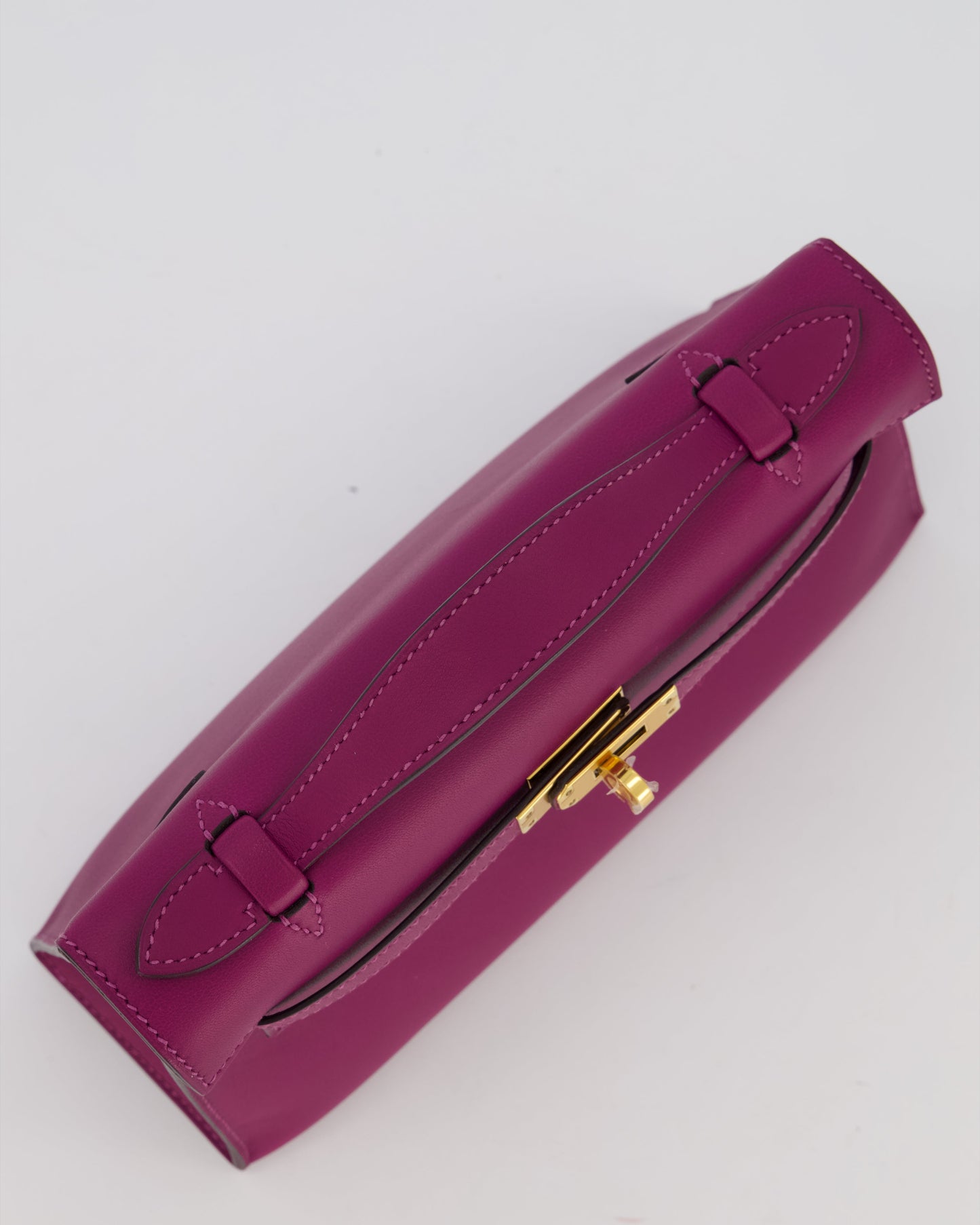 *RARE COLOUR* Hermes Kelly Pochette Bag in Anemone Swift Leather and Gold Hardware