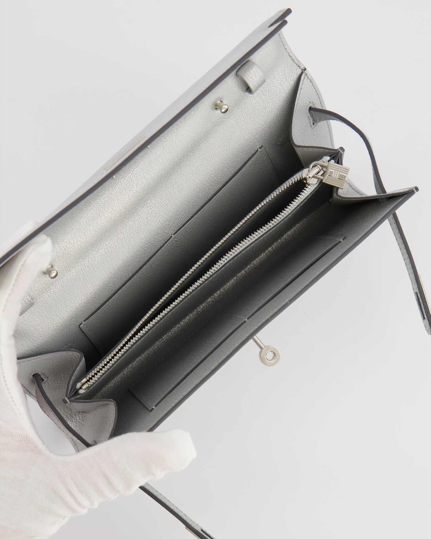 *RARE* Hermes Kelly To Go Bag in Argent Chevre Chamkilight Leather with Palladium Hardware