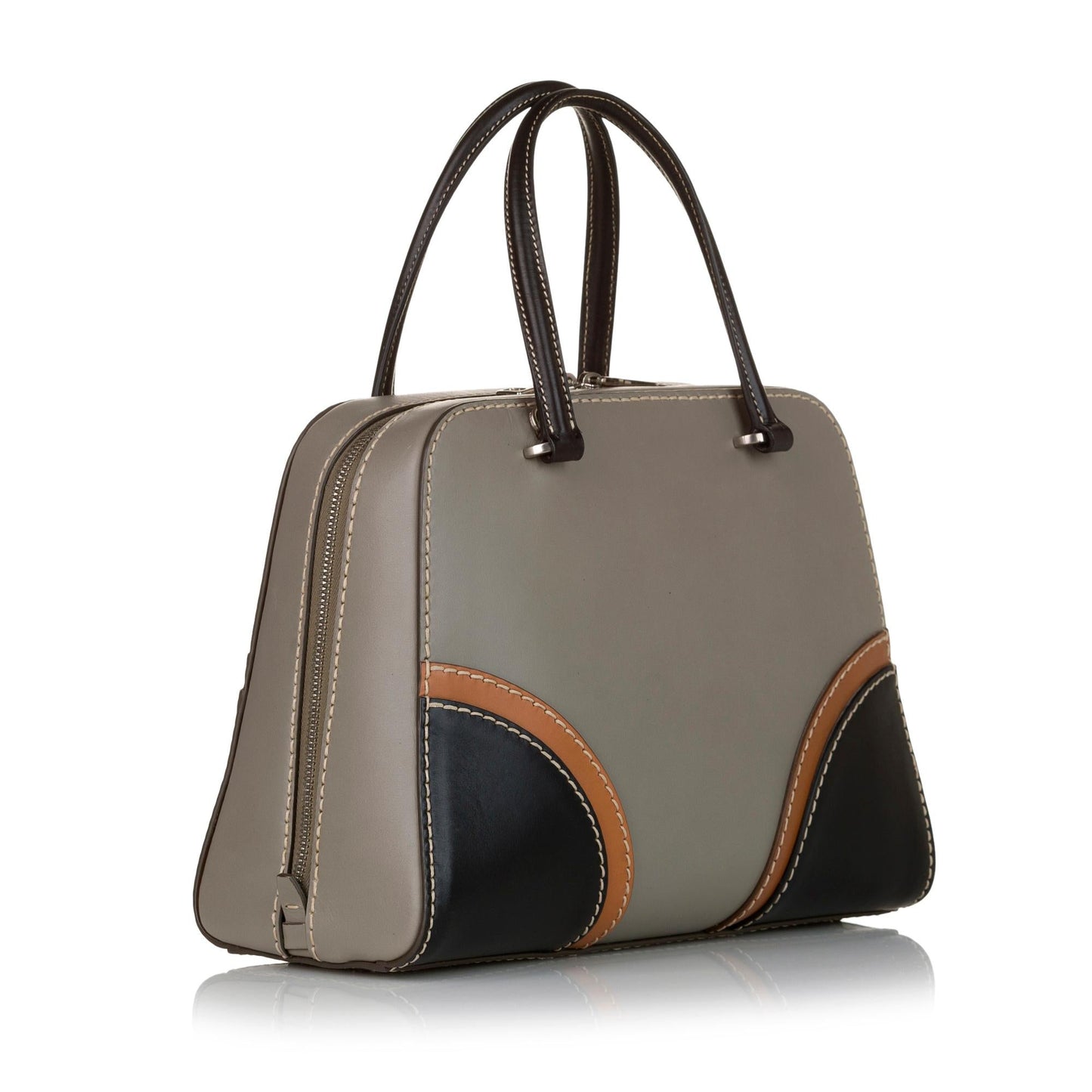 Prada Leather Satchel (SHG-mGUfcu)
