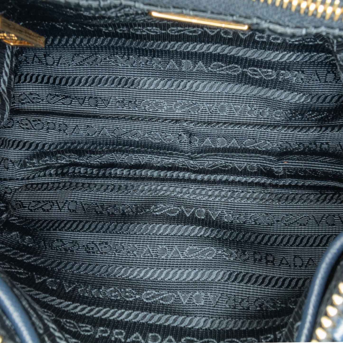 Prada Tessuto Crossbody (SHG-vGaNXl)
