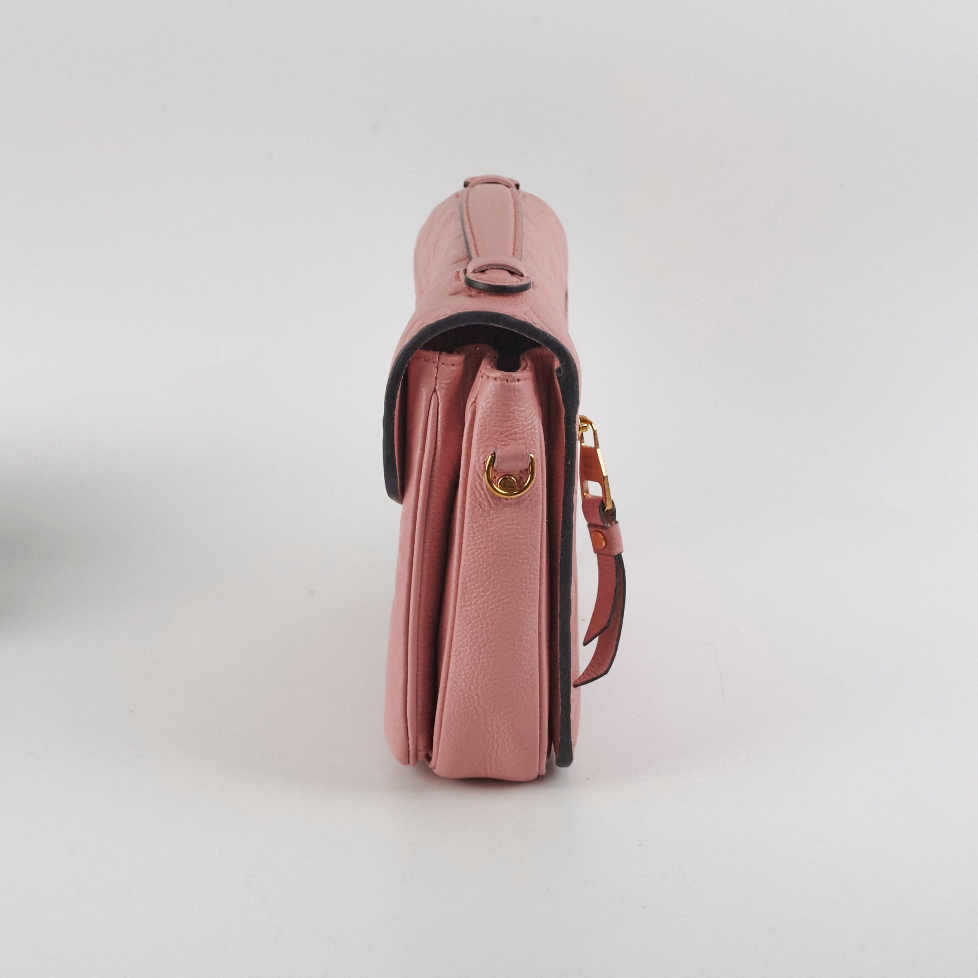 Louis Vuitton Pochette Metis Empreinte Pink