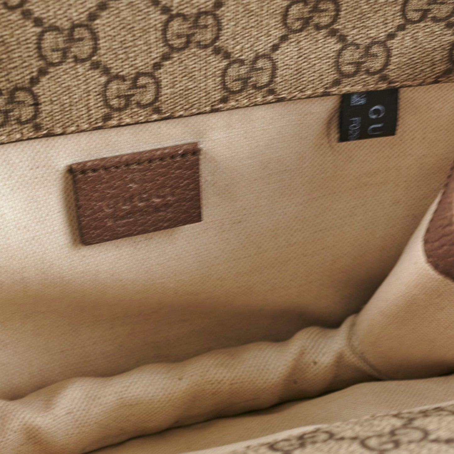 Gucci Neo Supreme Messenger Bag