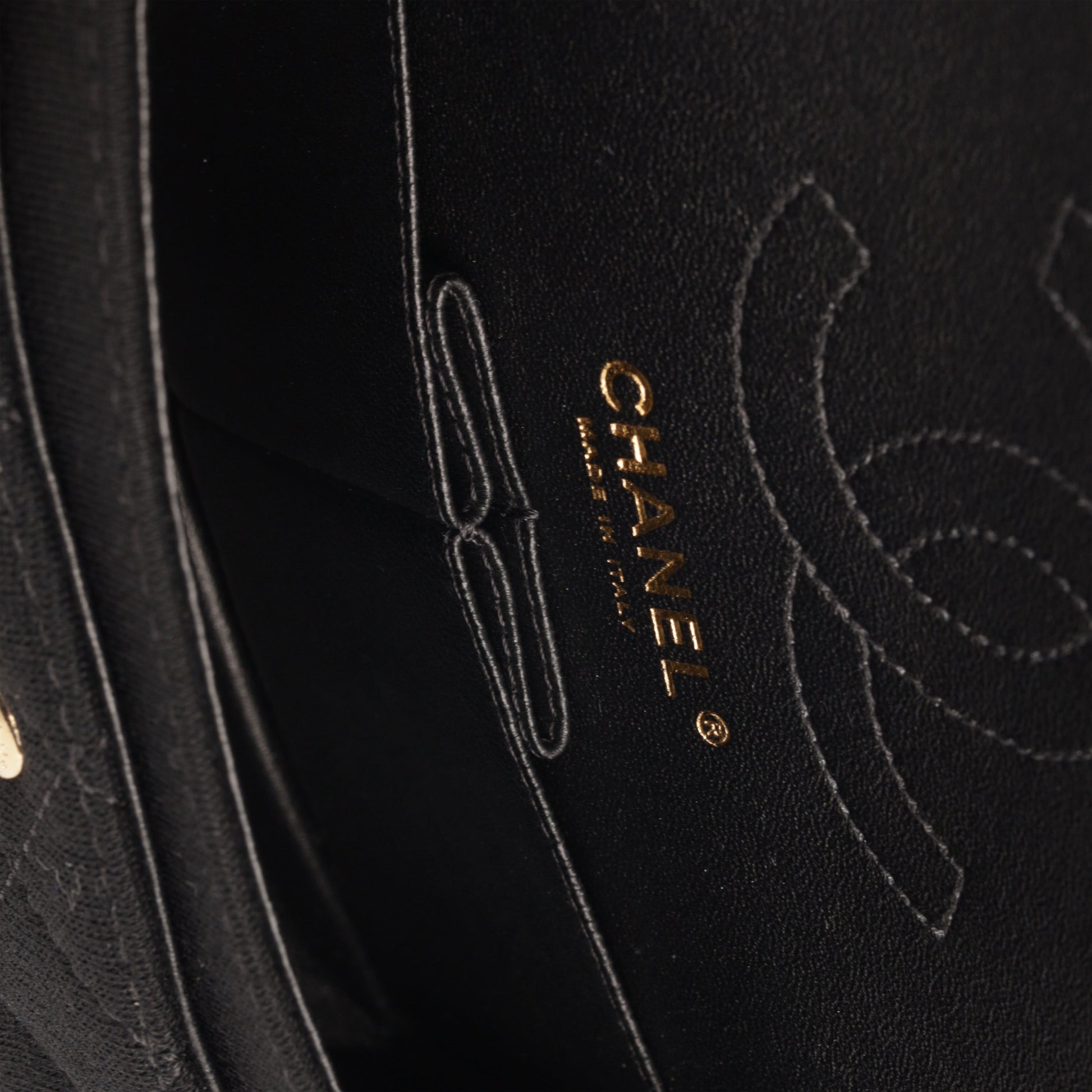 Chanel 2.55 Re Issue - 224