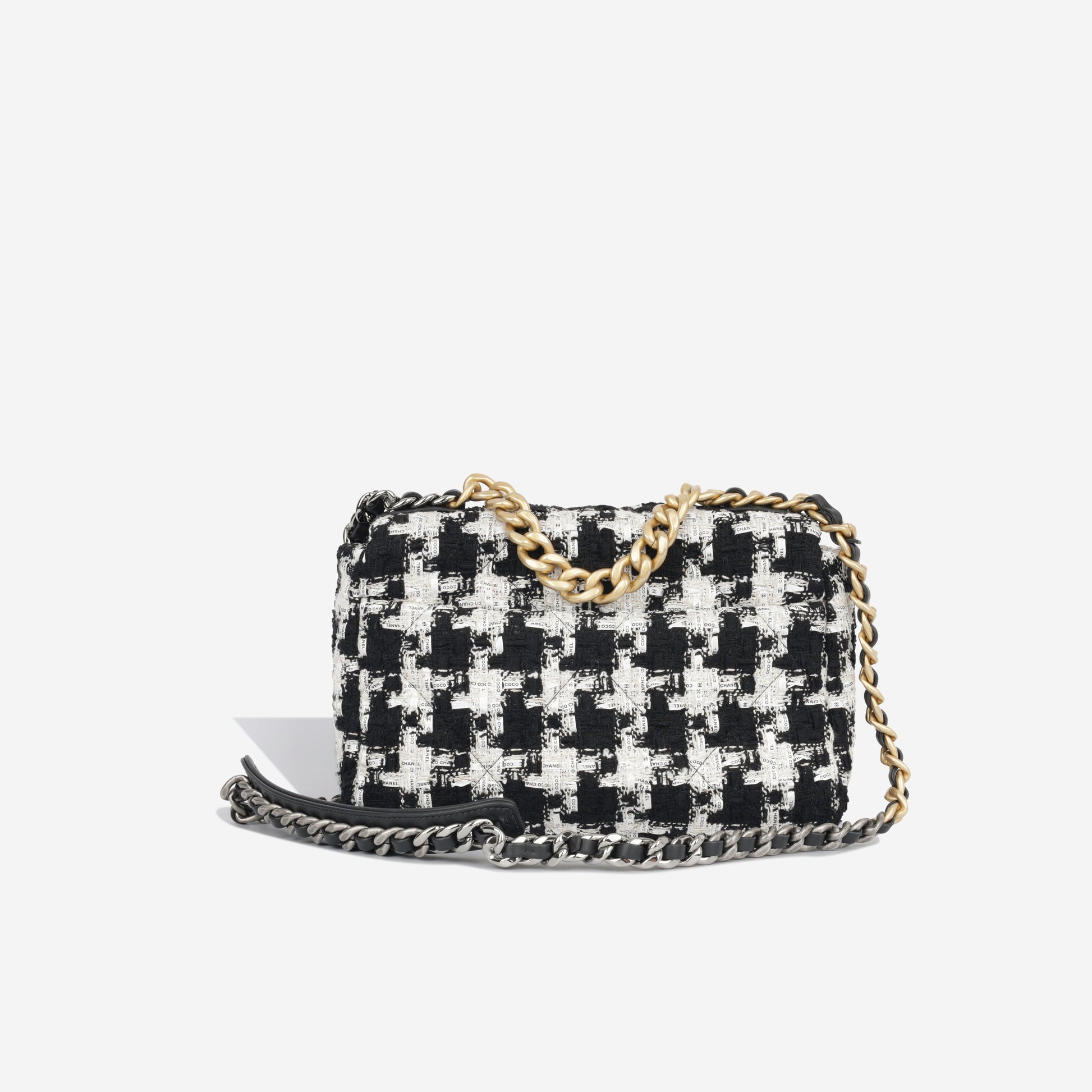 Chanel Chanel 19 - Small