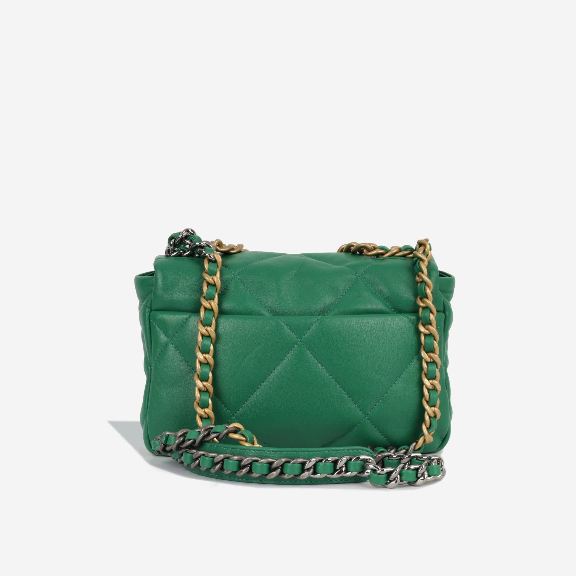 Chanel Chanel 19 - Small