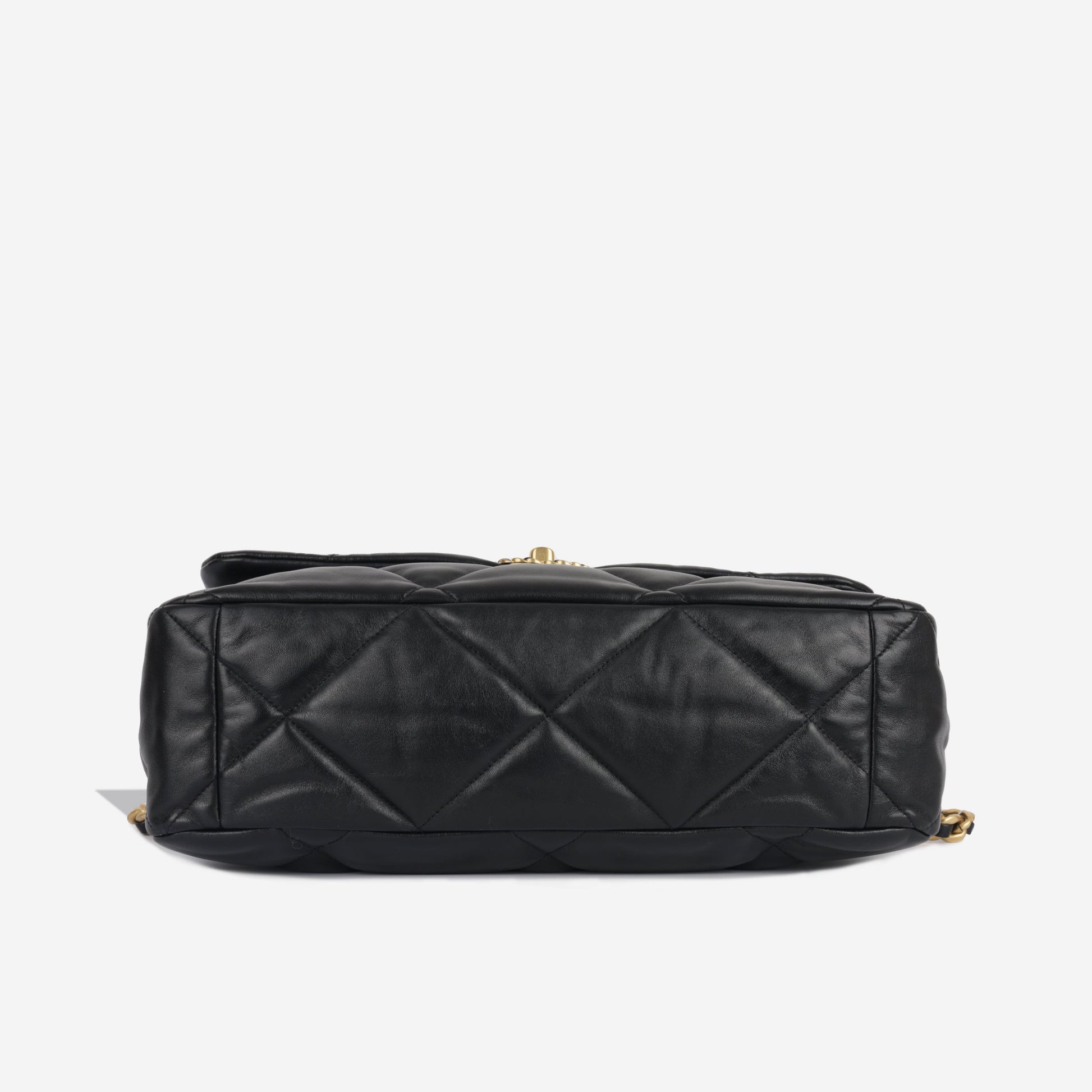 Chanel Maxi 19 Flap
